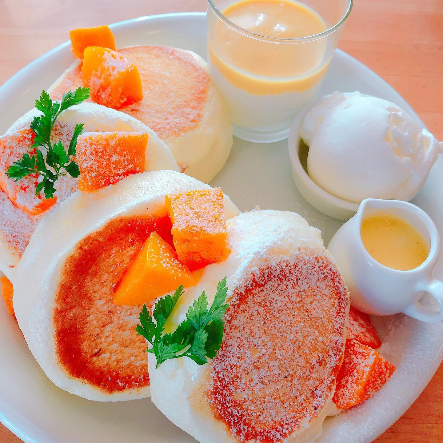 .

甘い物食べに行きたいなあ🥺

.