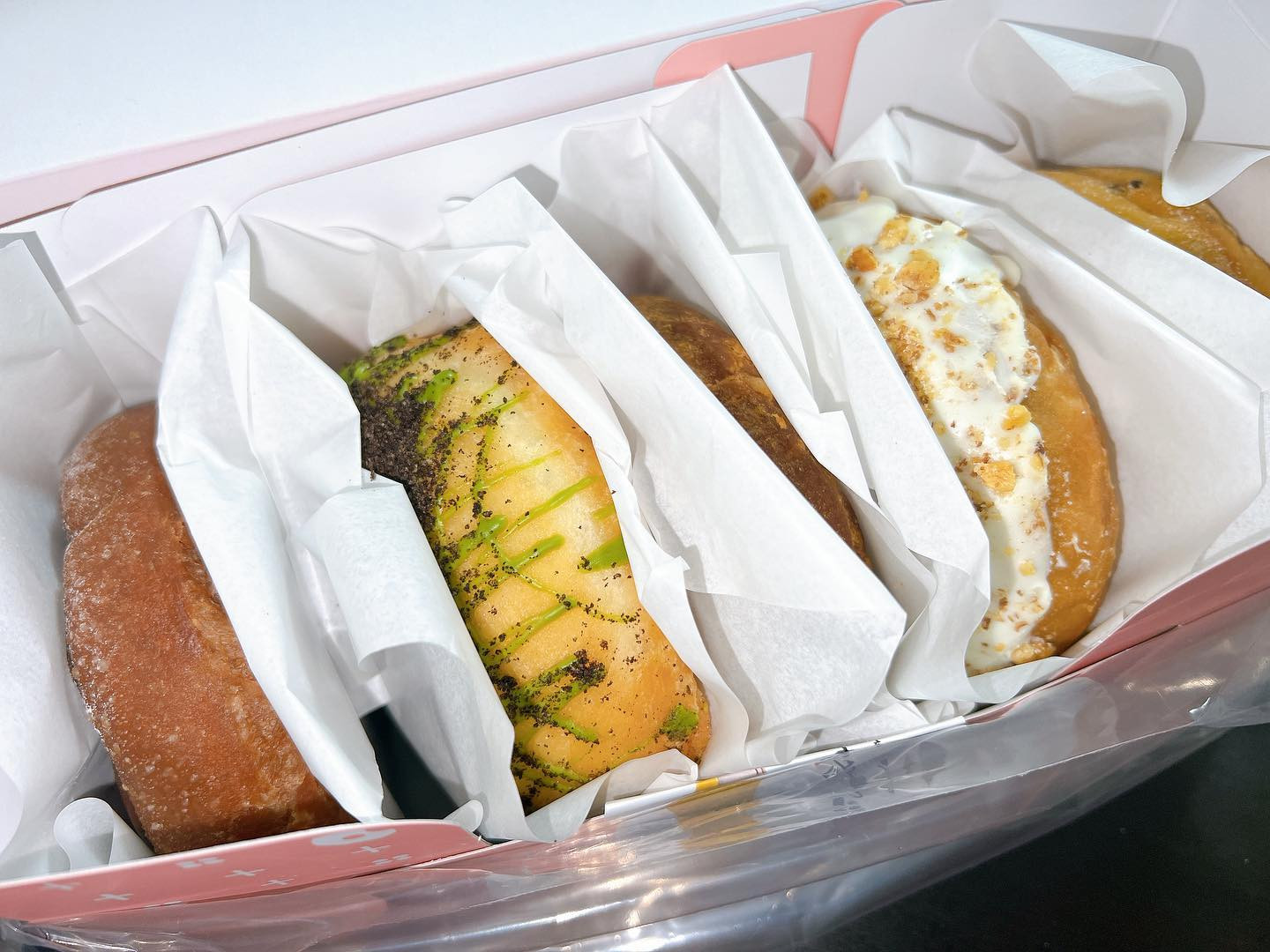 .

いつも通ってる
整骨院の先生から🍩💓

.