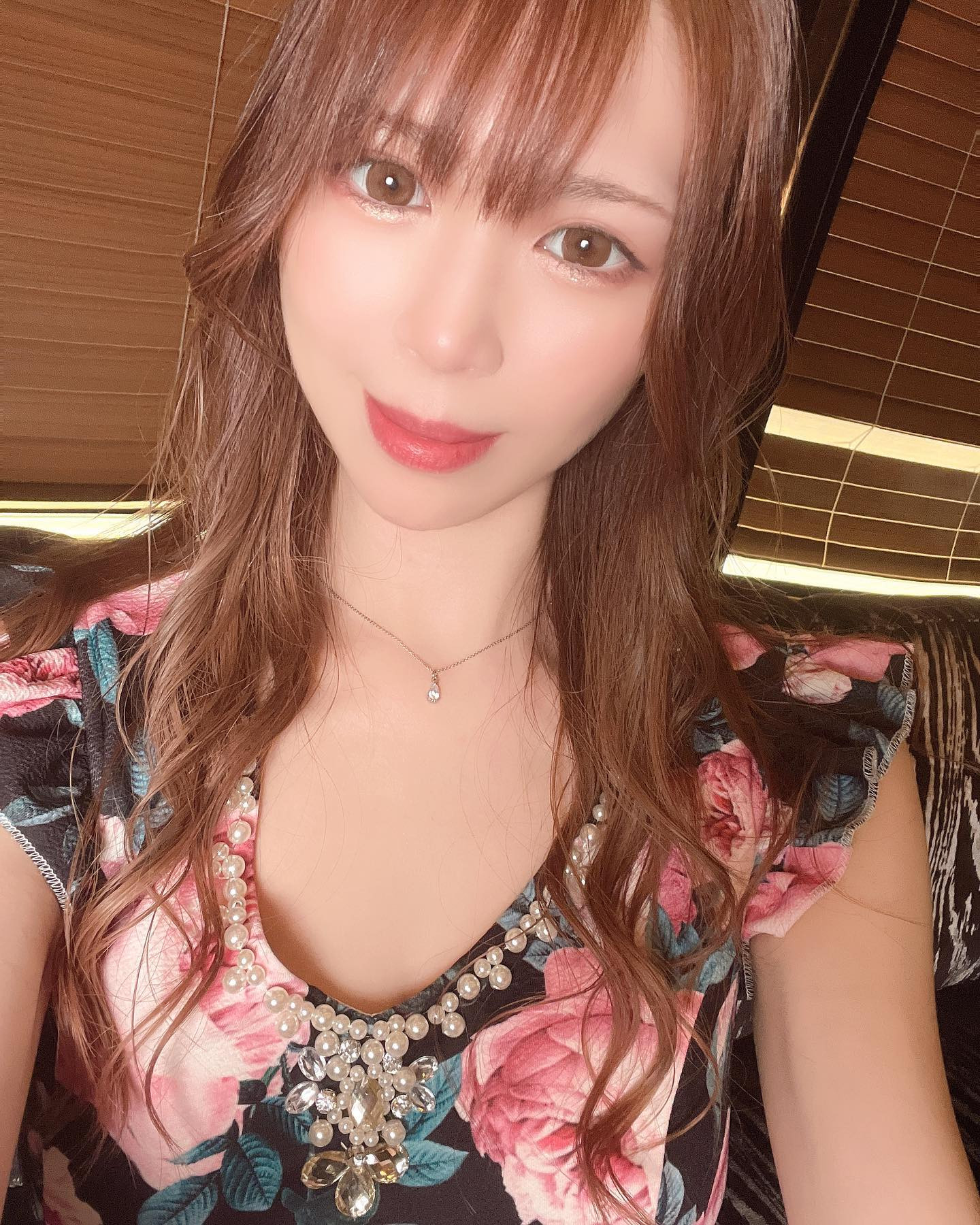 .

そろそろ前髪切らないと✂️

.