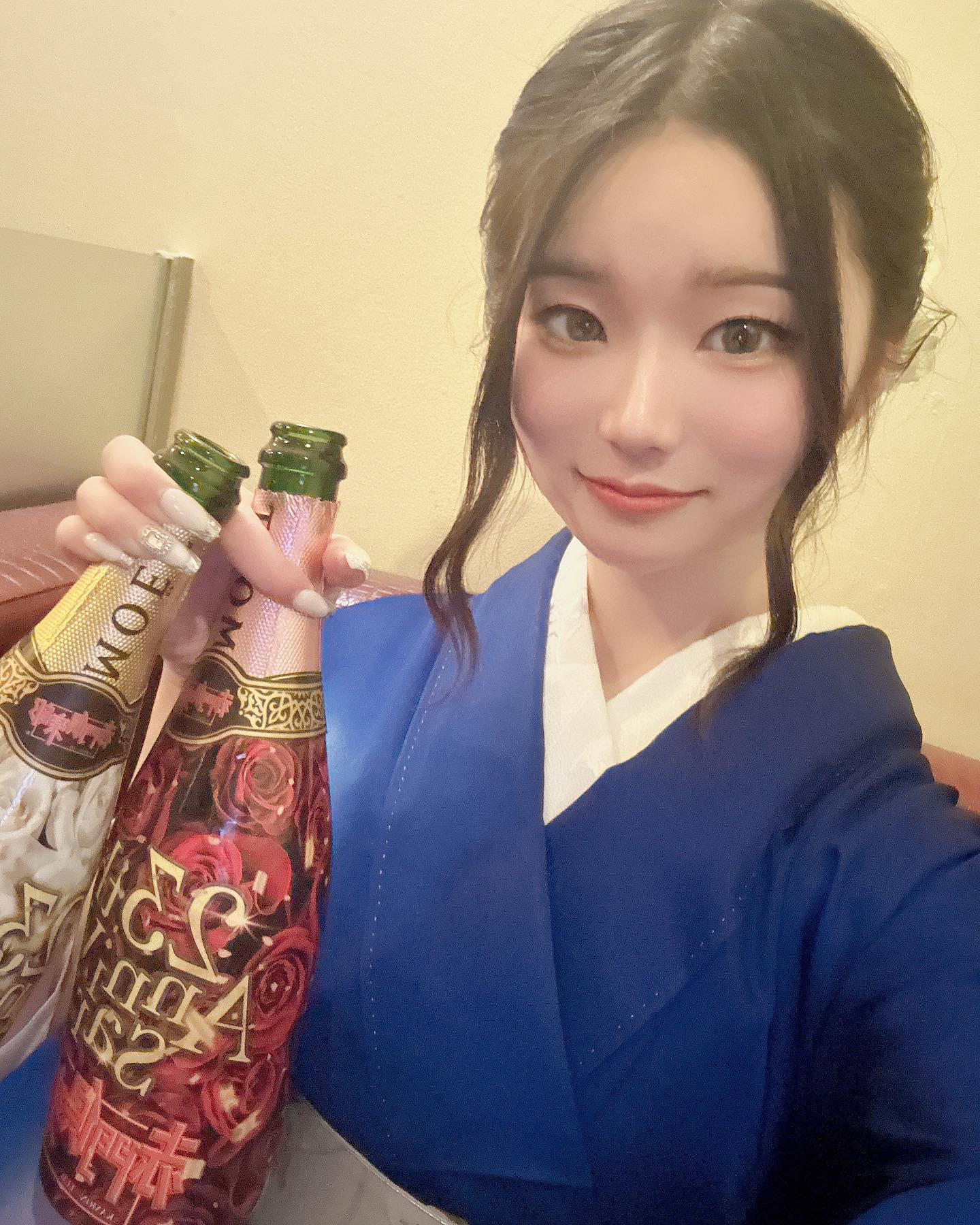 本日も周年イベントですが、私はお休み頂いております🙇

⚠️ご連絡頂けても出勤できかねます。