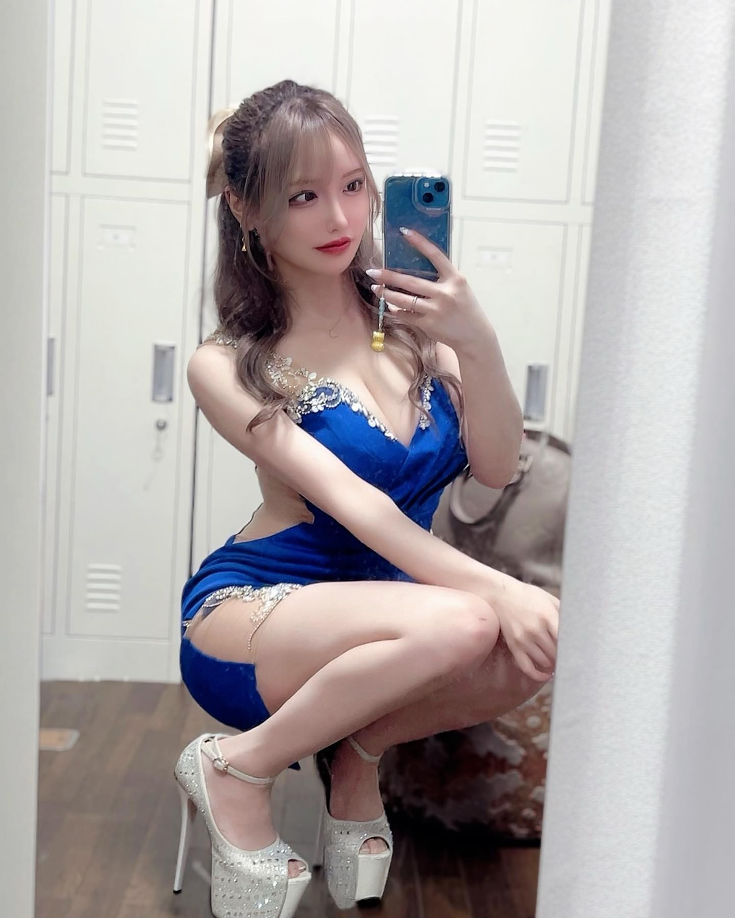 .
.
your feelings aren't a choice,your behavior and your thoughts are always a choice.
.
.