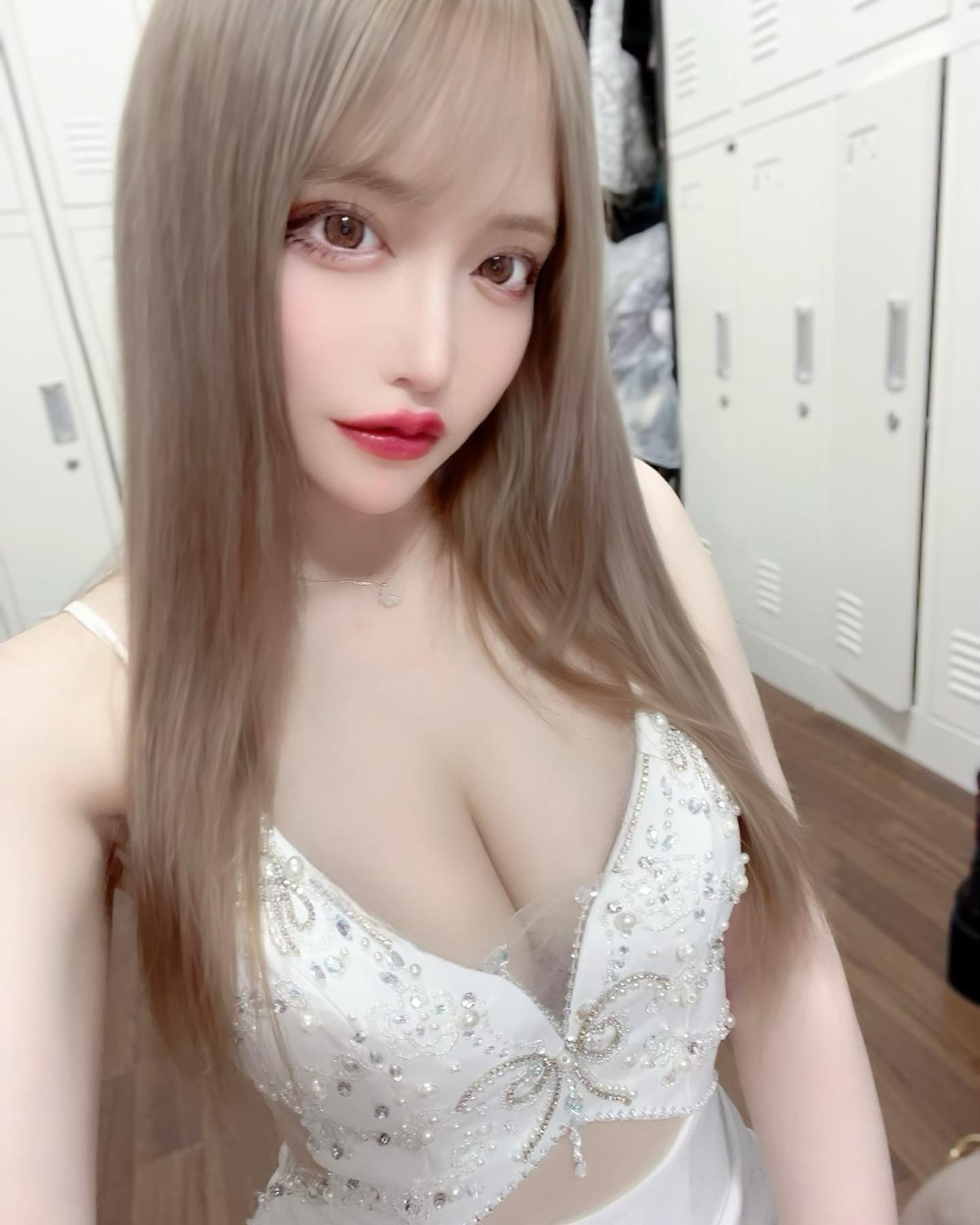 .
.
可愛いだけで生きてきたので
これからも可愛いでしかありません

他に何もしません。できません。

遊んで食べて寝てるだけの
可愛いさんだよ拾って(*˘︶˘*)ｽﾔｧ
.
.