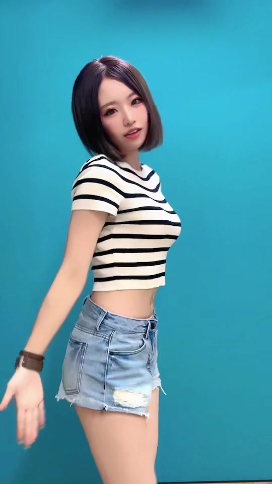 ぶんぶん🐝　最初急ぎすぎてフェイント🥲笑 #ベルメイク #ベルベ #シティグループ #札幌 #すすきの #ススキノ #キャバクラ #キャバ嬢 #キャバクラ嬢 #ニュークラブ #ニュークラ #ニュークラ嬢 #キャバ #ラウンジ #ラウンジが嬢 #ガールズバー #ホステス #すすきののキャとバクラ #すすきのキャバ嬢 #すすきのグルメ #札幌旅行 #美人 #美女 #可愛い #可愛い女の子 #銀座 #六本木 #北新地 #錦 #中州 #いいね返し