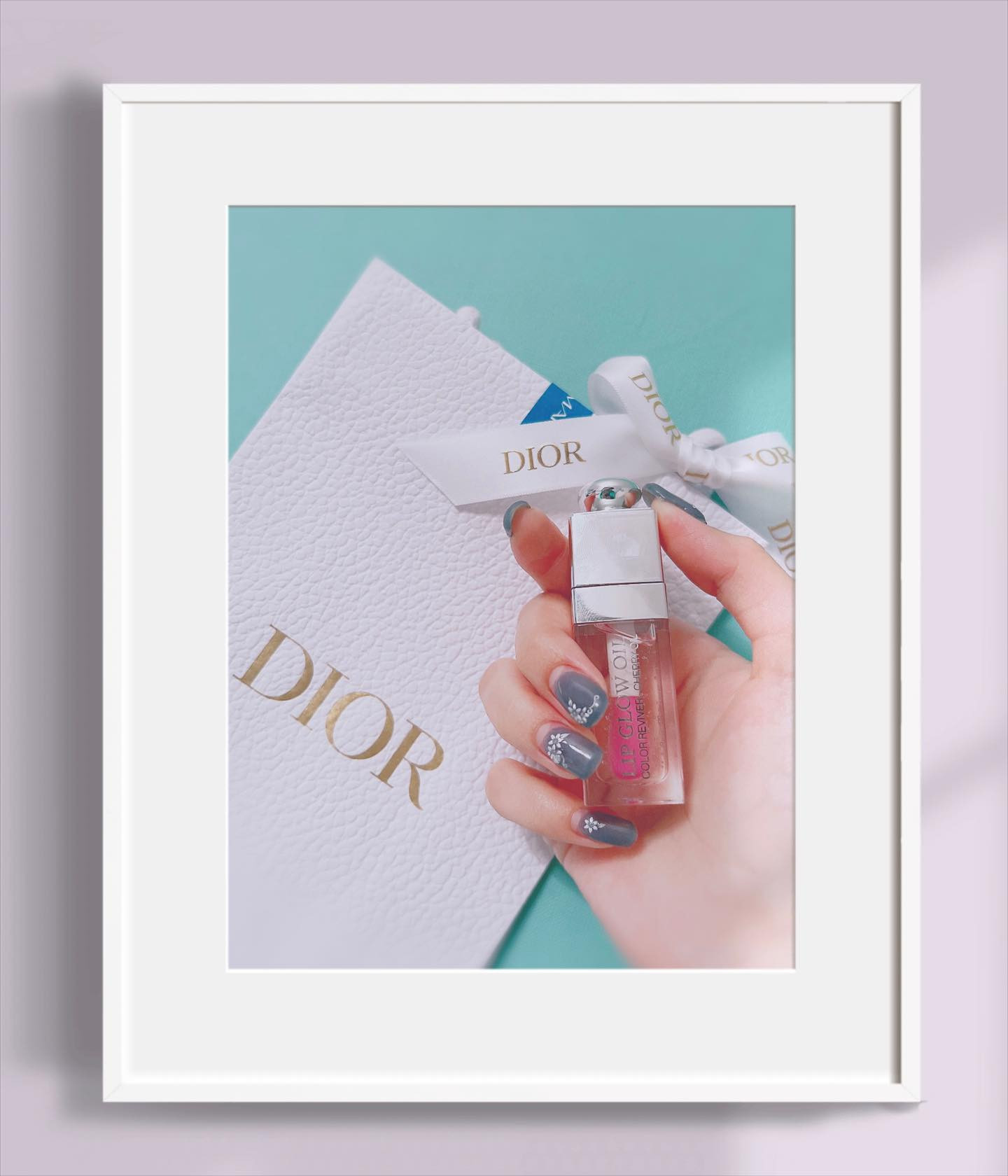 念願のグロス💖

最初って使うの勿体無いってなるよね

#dior #グロス #メイク #かわいい