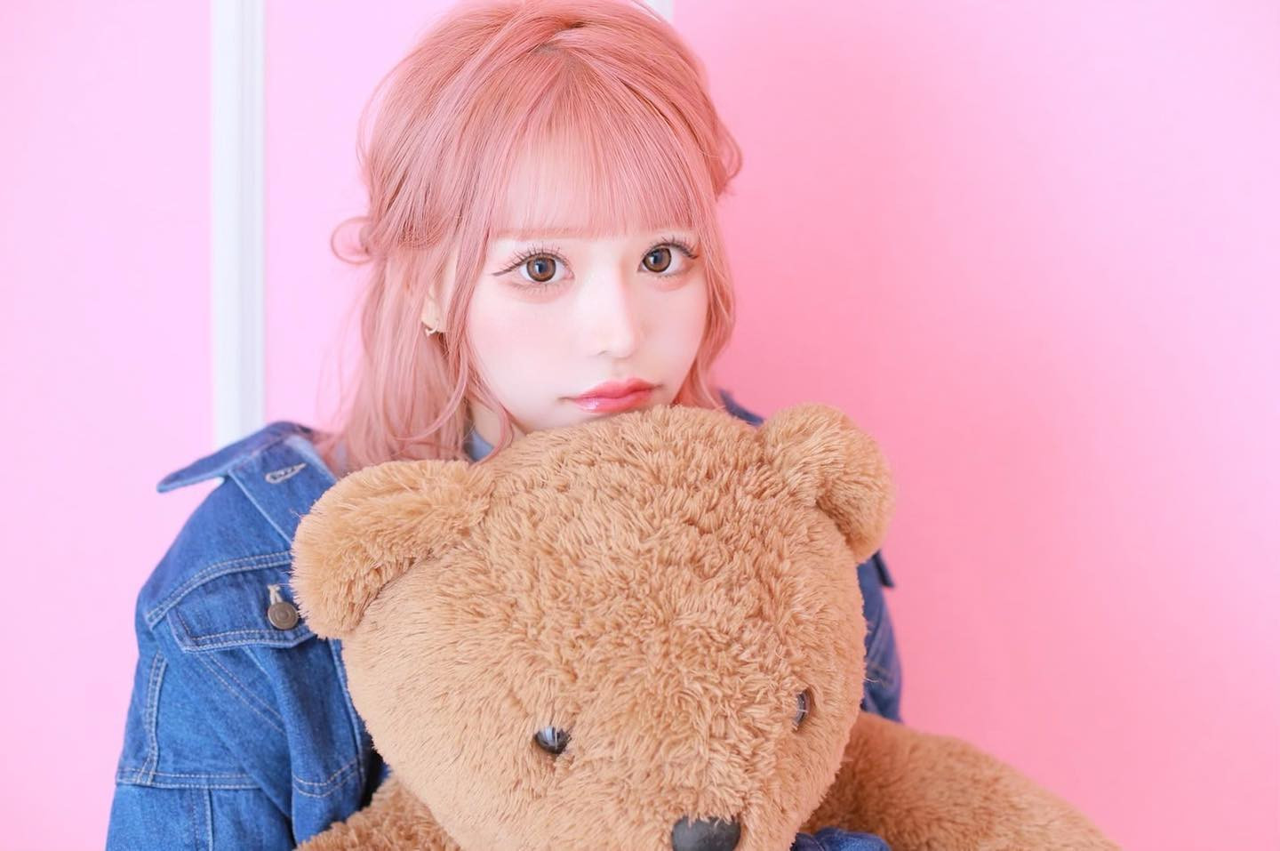 5月指名本数、売上ともに
なんばーわんでした🥇💖
5月に会いに来てくださった方、
一緒にのんでくれた女の子たち、
サポートしてくれた黒服さん、
本当にありがとうございました🥰♡

おかげで目標売上も達成したしいろんな人にお祝いしてもらえて本当に楽しい1ヶ月でした🌼
感謝の気持ちをわすれず、一緒にいて楽しいって言ってもらえるように自分磨きがんばります🐣🧡

これからもぷにぷにあいりをよろしくお願いします( ⁎ᵕᴗᵕ⁎ )♡

#すすきの #すすきのグルメ #ニュークラブ #ニュークラ #キャバ嬢 #ホステス