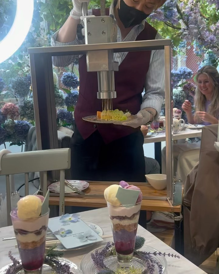 @hautecouturecafe_official 
.
.
#💙🤍💜 
#ふたりともありがとう 
.
.
3人で二度目の来店✨
本当に可愛かったし
可愛いお店で可愛いおふたりと
目が癒された🫶
.
.
.
写真切れちゃう😩🥲次つづく🫶
.
.
.
.
.
.
.
.
.
.
.
#ショート女子 
#エクステ 
#新宿キャバクラ 
#キャバクラ 
#アネラ 
#グラビア 
#gravure 
#日本的 
#性感 
#浴衣 
#新宿キャバ嬢 
#歌舞伎町 
#新宿 #六本木 
#中州 
#すすきの 
#筋