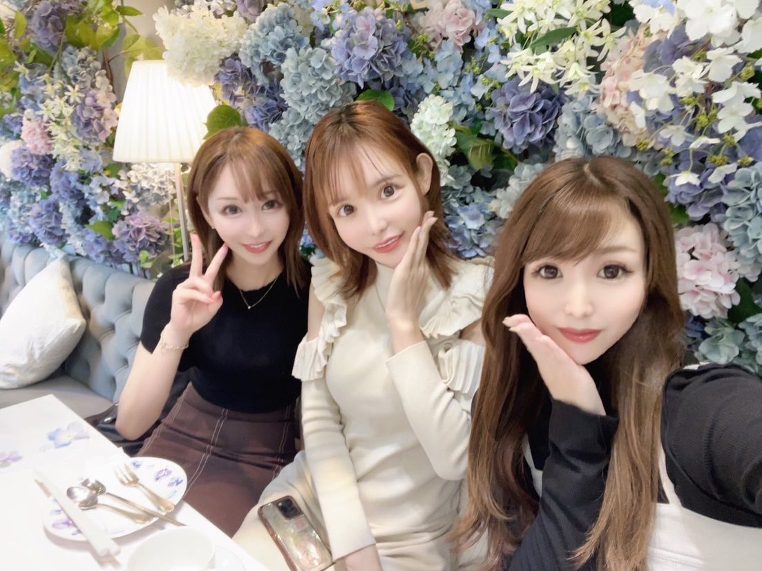 #💙🤍 
ほんまに可愛いかった🕊💙
.
.
.
うちの好きなブルー💙🤍💙
.
.
.
.
.
.
.
.
.
.
.
.