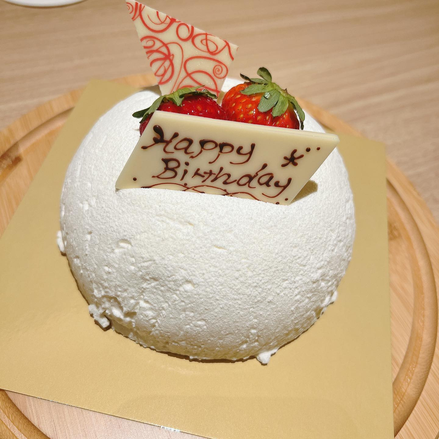 .

誕生日ケーキって
すっごくうれしい😭💓

.