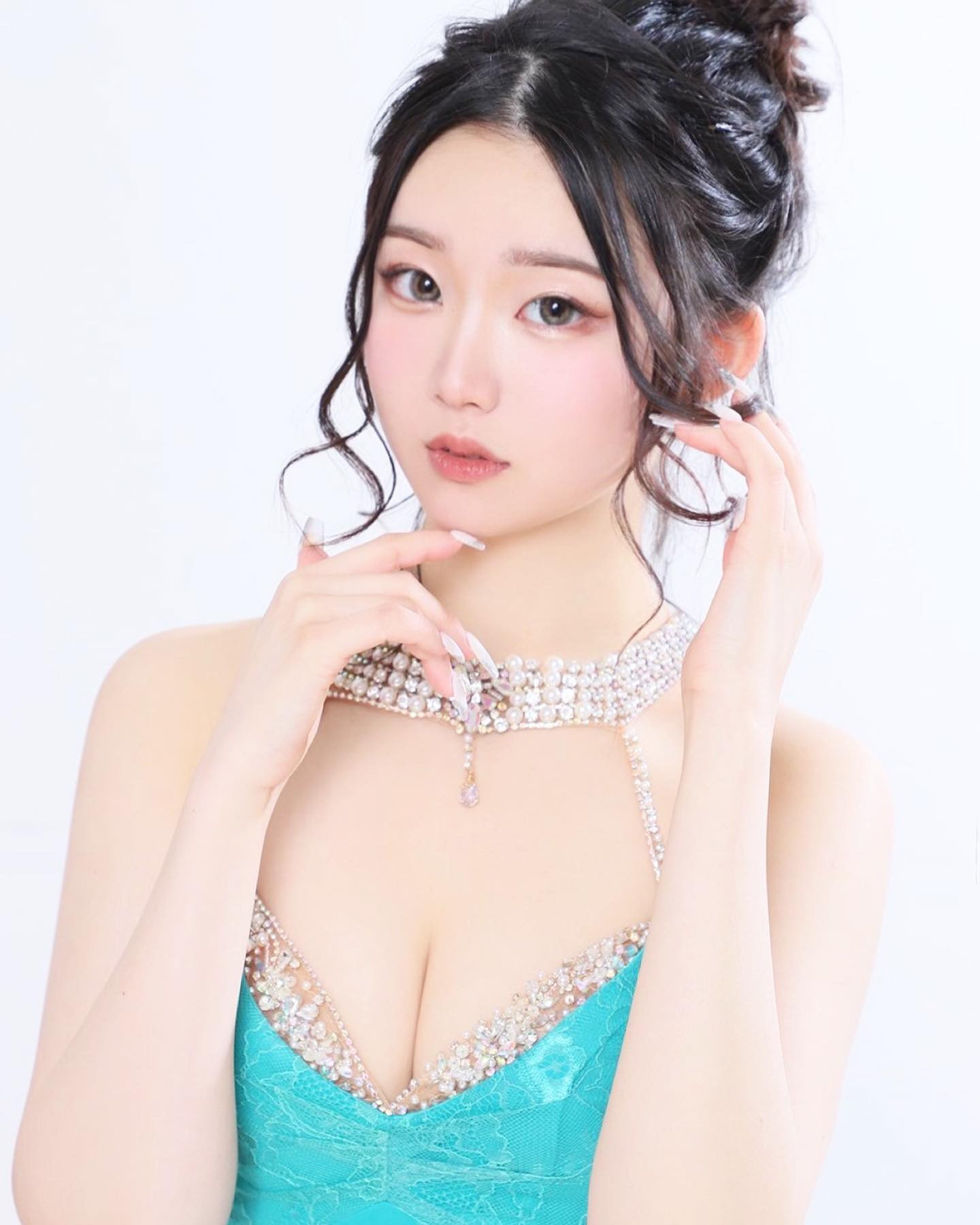 本日指名出勤です🐻

 #札幌 #すすきの #歌舞伎町 #新宿  #六本木 #銀座 #錦 #北新地 #ミナミ #キャバ #キャバクラ #キャバ嬢 #キャバクラ嬢  #ニュークラ #ニュークラブ #ニュークラ嬢  #ガールズバー #ホステス  #すすきのキャバ嬢 #ドレス #美女 #かわいい #いいね返し  #instagood #instalike #lfl #like4like #dress #love #photooftheday