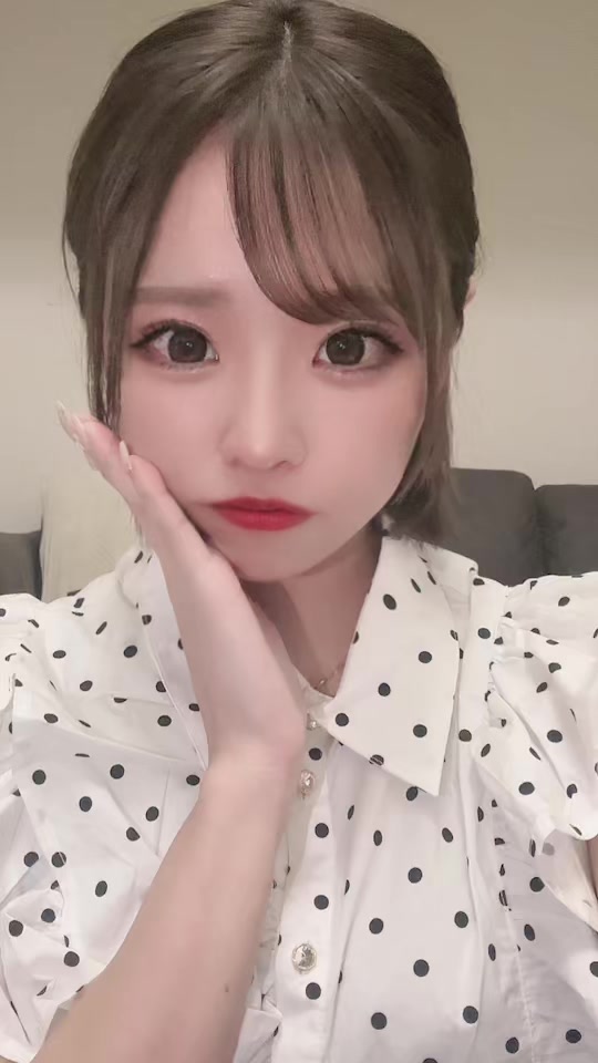 . この髪の短さでハーフアップにしたら髪の毛縛ってるように見えるね😑くやちい🤨 . #ホワイトフィルター #ベルベ #シティグループ #札幌 #すすきの #ススキノ #キャバクラ #キャバ嬢 #キャバクラ嬢 #ニュークラブ #ニュークラ #ニュークラ嬢 #キャバ #ラウンジ #ラウンジが嬢 #ガールズバー #ホステス #すすきののキャとバクラ #すすきのキャバ嬢 #すすきのグルメ #札幌旅行 #美人 #美女 #可愛い #可愛い女の子 #銀座 #六本木 #北新地 #錦 #中州 #いいね返し