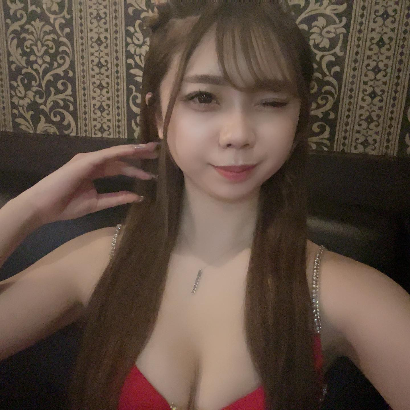 ウインクできてないけど許してくれぇ〜〜(；；)
･
･
･
･
･
･
 #歌舞伎町  #キャバ嬢  #clubnow  #02 #いいね返し  #fllowme #fllow #like #instgood  #水商売  #ヘアメイク  #キャバドレス