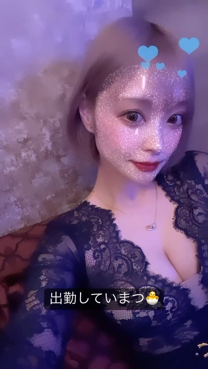 .
.
努力は報われるってほんとかにゃ❔ん❔
.
ピアスがないと顔周り寂しい😮‍💨
.