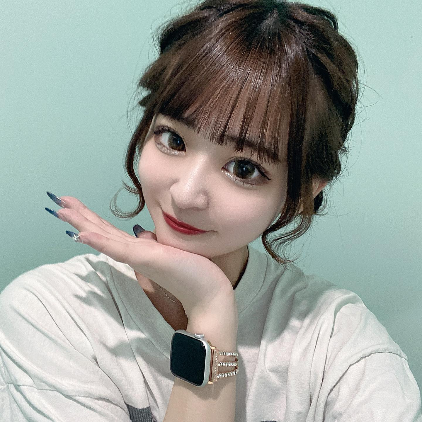 どういう手なの？（◜𖥦◝ ）
シーシャ屋さんのトイレの壁
めちゃくちゃまなか好みの色してたから　📷✨

♢

まなかがシーシャ屋さんだったの
覚えてる人どれくらいいるの？（◜𖥦◝ ）

#vibi #ビビ #すすきの #札幌 #ニュークラ #キャバ嬢 #キャバクラ #コンカフェ #ラウンジ #バー #歌舞伎町 #ミナミ #名古屋 #錦 #ffl #lfl #いいね返し #博多 #北新地 #東京 #六本木 #銀座 #キャバドレス #ヘアメイク