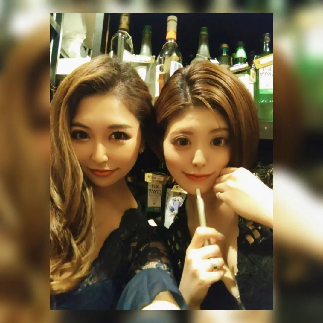 ⁡
果物大好きー❤🍇🍓🍑🍉❤⁡
一生食べてたい。
⁡幸せ💞⁡
⁡@hibiki.group ⁡
⁡@letoile_sinseigroup ⁡
⁡#レトワール#響グループ #水川潤#美松ビル5F#札幌 #すすきの #北海道 #ニュークラブ #ニュークラ嬢 #すすきのニュークラ #ラウンジ #ラウンジ嬢 #キャバクラ #キャバ嬢 #ホステス #夜職 #ナイトワーク #ポケパラ #インスタ指名 #求人 #お酒好きな人と繋がりたい #キャバキャバ #きゃばきゃば#ダイエット#HIBIKI#HIBIKIグループ