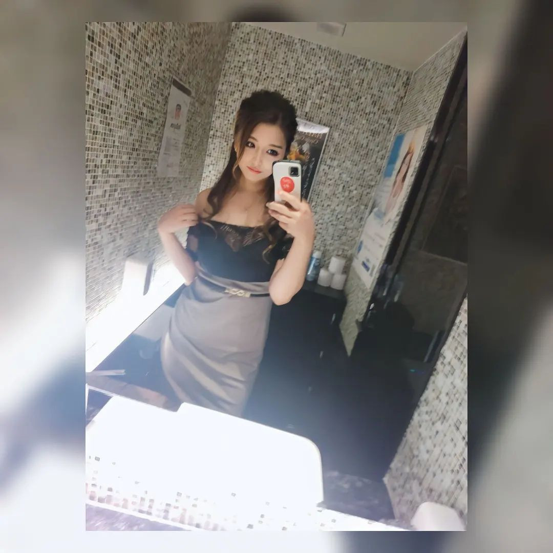 ⁡
⁡⁡
⁡少しだけ痩せた気がするのは気のせいかにゃ？🙄⁡
手の震えやばいwこあいw⁡⁡
今日はシラフでいたいです🙄💭
⁡@hibiki.group ⁡
⁡@letoile_sinseigroup ⁡
⁡#レトワール#響グループ #水川潤#美松ビル5F#札幌 #すすきの #北海道 #ニュークラブ #ニュークラ嬢 #すすきのニュークラ #ラウンジ #ラウンジ嬢 #キャバクラ #キャバ嬢 #ホステス #夜職 #ナイトワーク #ポケパラ #インスタ指名 #求人 #お酒好きな人と繋がりたい #キャバキャバ #きゃ