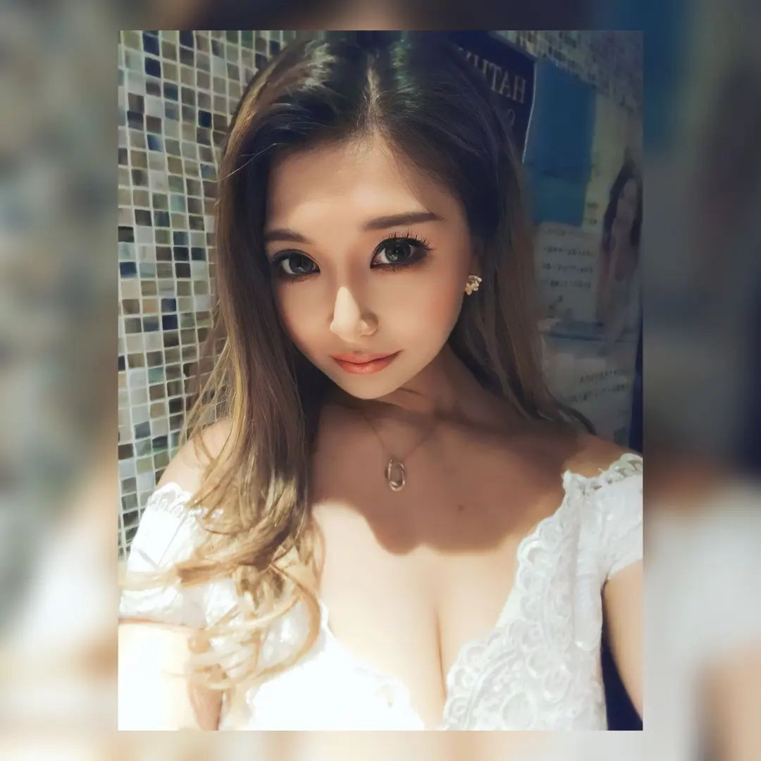 ⁡
⁡蒸してるし雨だし木曜日だし親も歳だしあなたしかいないし〜⁡⁡
今日から3連勤一応人間でいられますように✩.*˚笑⁡
⁡@letoile_sinseigroup ⁡
⁡@hibiki.group ⁡
⁡#レトワール#響グループ #水川潤#美松ビル5F#札幌 #すすきの #北海道 #ニュークラブ #ニュークラ嬢 #すすきのニュークラ #ラウンジ #ラウンジ嬢 #キャバクラ #キャバ嬢 #ホステス #夜職 #ナイトワーク #ポケパラ #インスタ指名 #求人 #お酒好きな人と繋がりたい #キャバキャバ #き