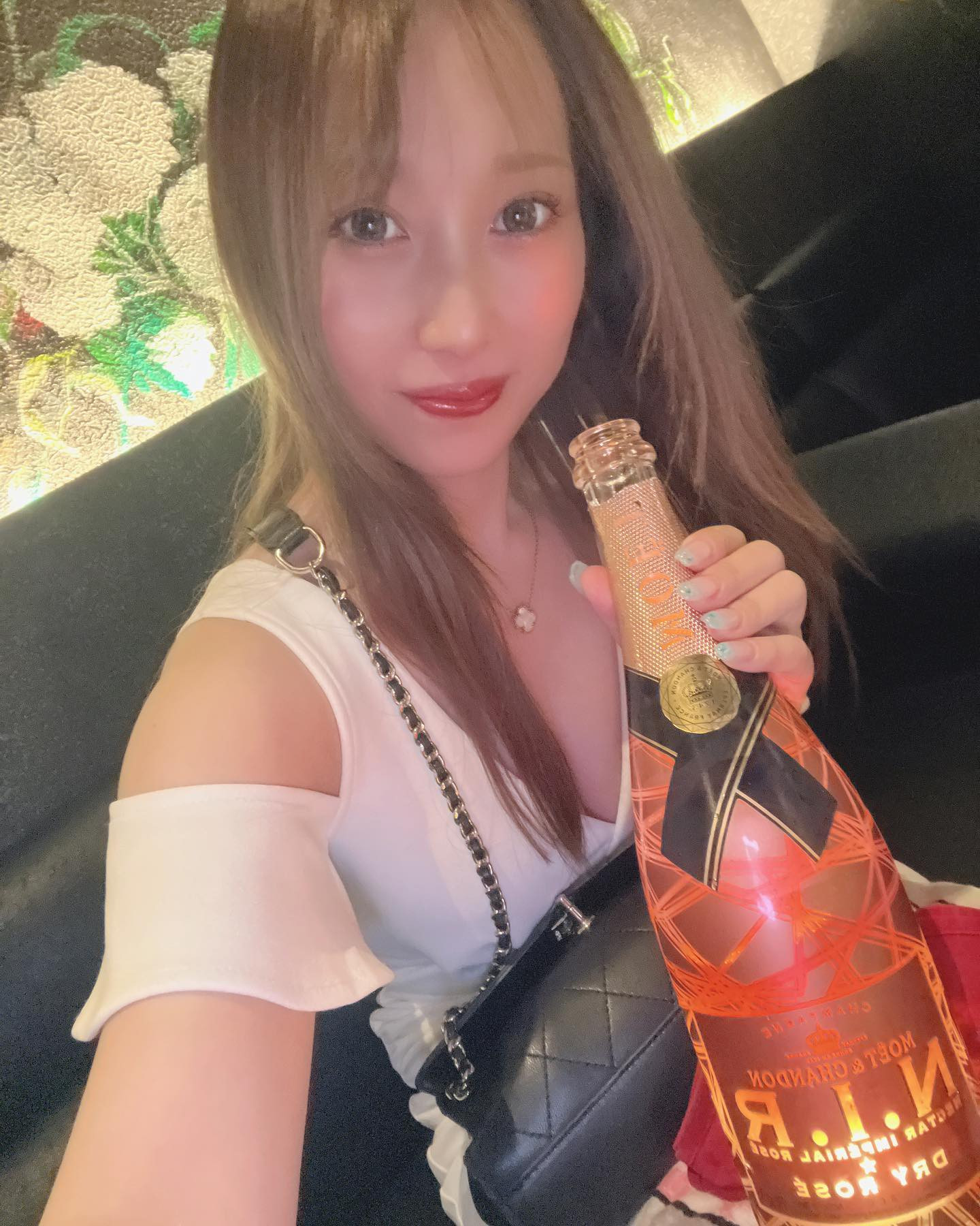 🥂
.
.

#新潟 #新潟駅前  #Ludan  #club_ludan #新潟ナイトナビ #キャバ嬢 #六本木 #歌舞伎町 #美人 #美女#キャバ #美容 #かわいい #ラウンジ #ホステス #水商売  #美意識向上委員会 #水色向上委員会 #かわいい女の子 #シャンパン #ドレス #ヘアメ #骨格ウェーブ #ブルベ夏 @cabazukan #指名するならキャバ図鑑 @777zukaan777 @777cabasuta777  #美女図鑑総合 #キャバスタグラム #インスタfamily