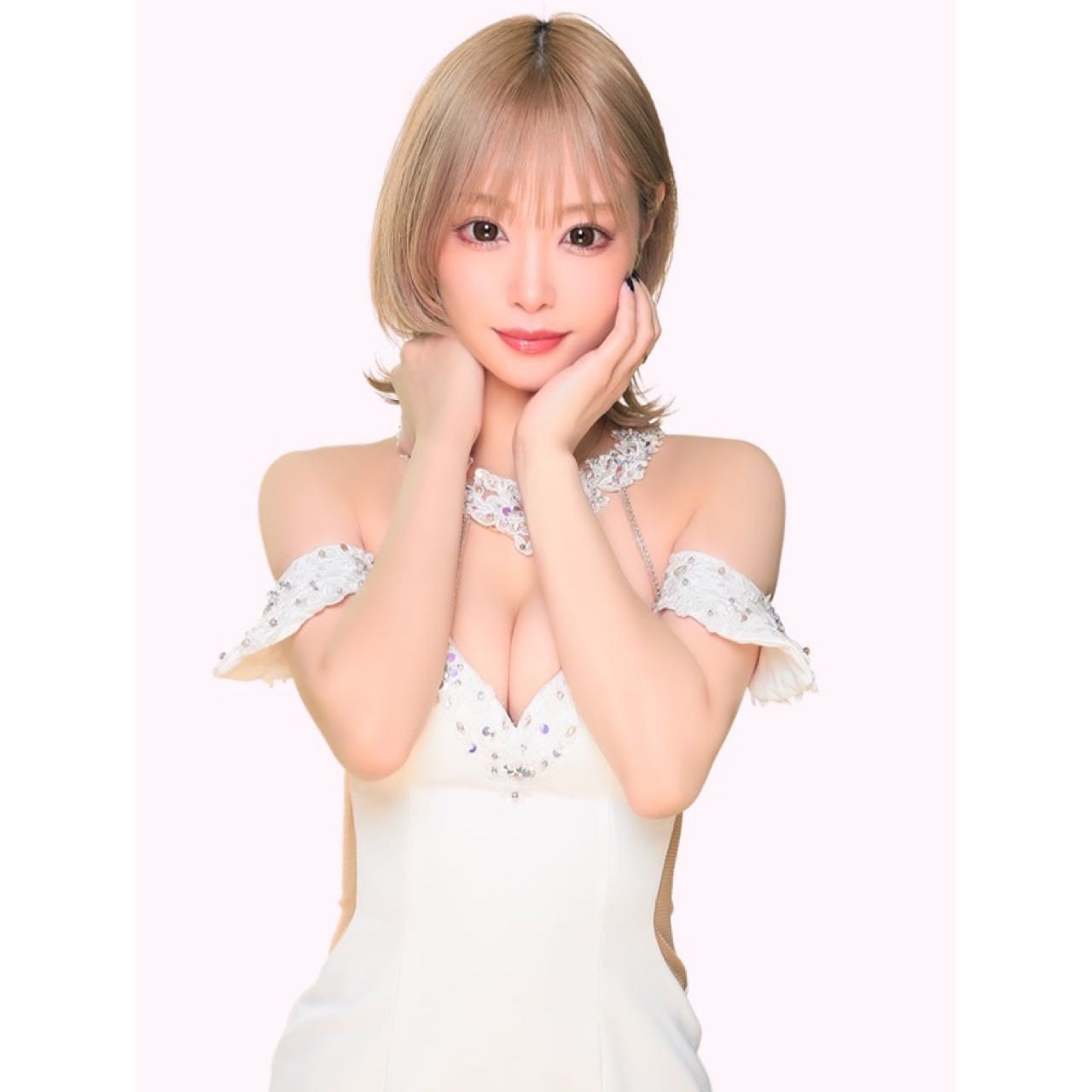 .
.
週末2日間出勤予定なので
よろしくお願いします✌️🩵
.