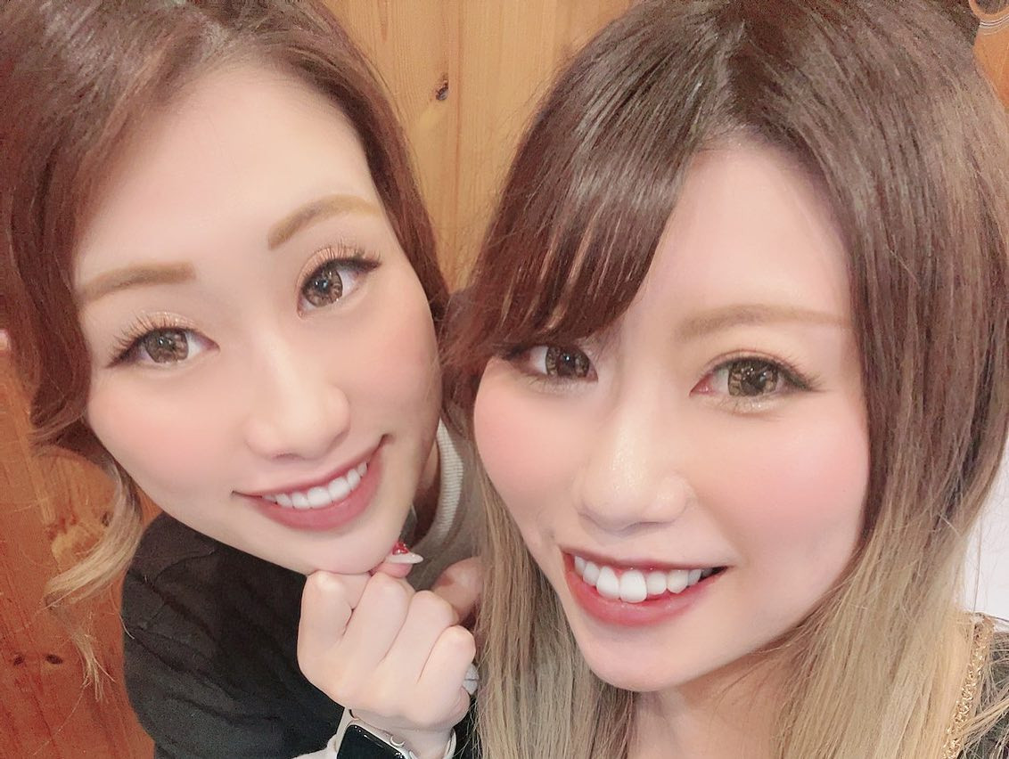 💙

最近妹にちょくちょく会えて
うれしいぃぃいいい🧘🏽‍♀️💚

競馬連れてけと言われ続け何年たったでしょう
やっとこの夏に実現するwww
彼女はちゃんと起きれるのかなぁ😮‍💨

そしてなぜか懐いてる
はるひがとてもかわいい愛おしい👼🏻🩷

2人は駅前にいるから
みんな会いに行ってネ🔥

〜snack NODOKA〜
📌営業時間：20時～25時
📌定休日：日曜日
📌住所：〒951-8063
新潟県新潟市中央区古町通8番町中屋ビル2F
☎️➧0252295225

👤:【@snack.nodoka】

【