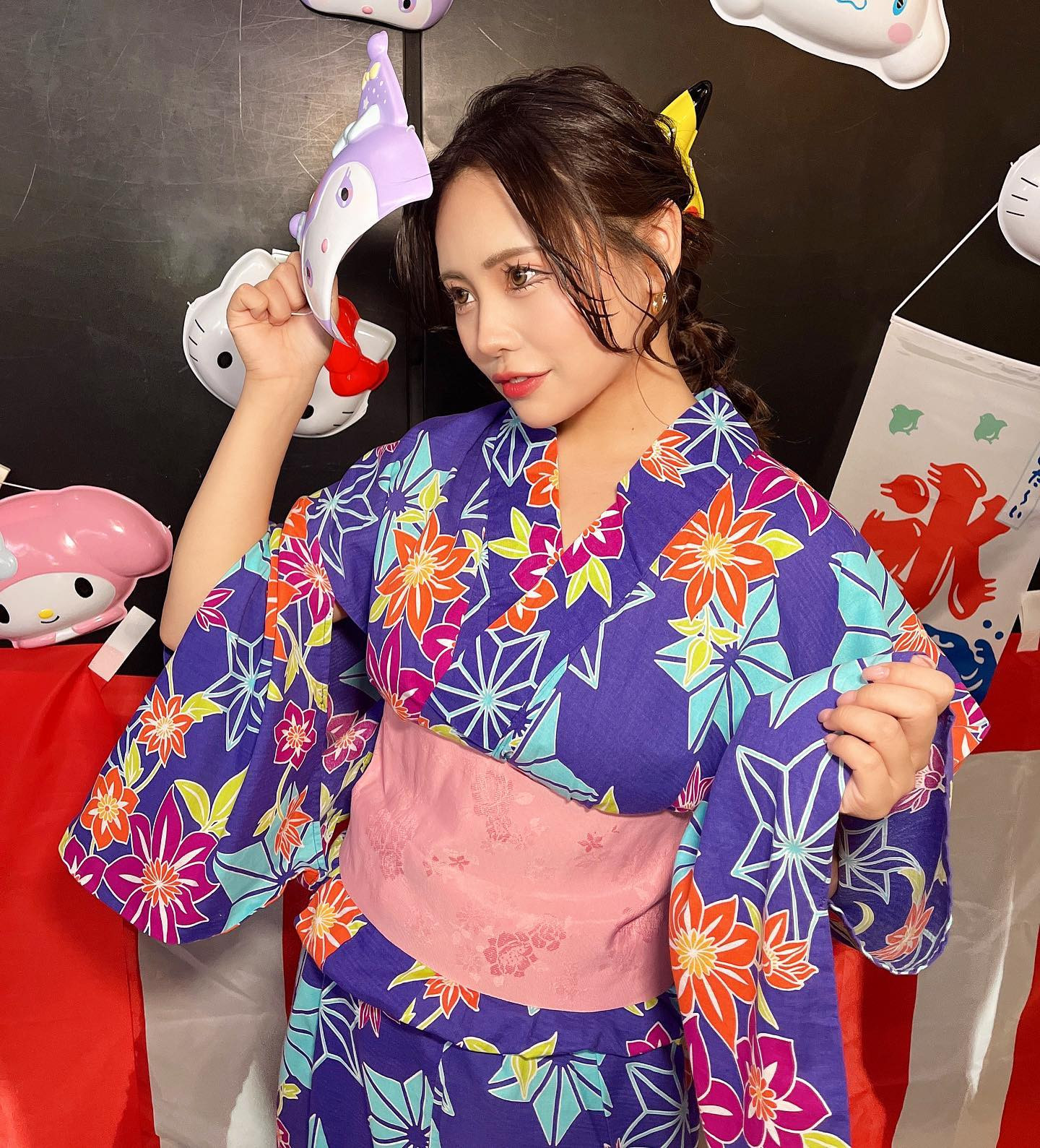 今年初の浴衣でした👘

今年２回目の浴衣今日きますミニキテ

.

このクロミイベント終わったら持って帰る

.
.
.

#浴衣 #クロミ #新宿 #歌舞伎町 #キャバ嬢 #キャバクラ #撮影 #キャバドレス #リュアーグ #指名 #名古屋 #北新地 #すすきの #instagood #instalike #lfl #followforfollowback #いいね返し #きゃばきゃば #ドレス #水商売 #自撮り女子 #selfie #フォロー返します  #酒好きな人と繋がりたい #飲酒タグラム #シ