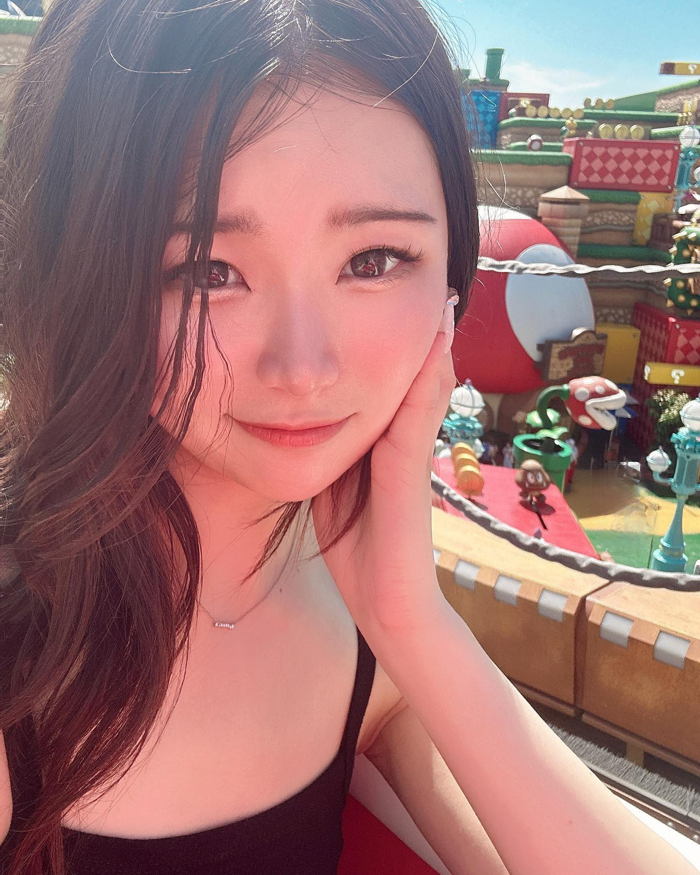 日焼け止めの鬼なので、日差しが強い所に行くと、30分に１回くらい塗り直します😂

もはや効果があるのは謎ですが…🤔💭

絶対に焼きたくないので、この時期は仕方がないですね💕︎

 #usj  #ユニバ  #ユニバーサルスタジオジャパン  #すすきの #歌舞伎町 #新宿  #六本木 #銀座 #錦 #北新地 #ミナミ #キャバ #キャバクラ #キャバ嬢 #ニュークラ #ニュークラブ #ニュークラ嬢  #ガールズバー #ホステス  #すすきのキャバ嬢 #ドレス #美女 #かわいい #いいね返し  #instag