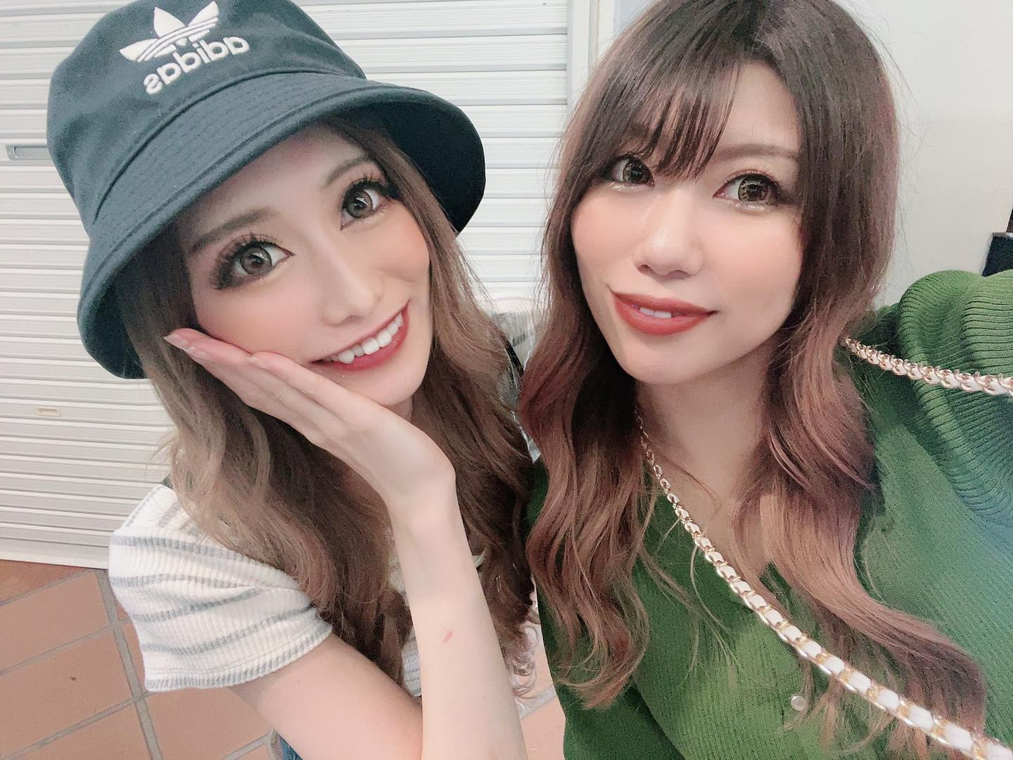 💙

毎回新潟に帰ってくると
遊んでくれるのうれちぃ

わたしのこと変わらないって言うけど
もるこも東京に行っても
全く変わらなすぎてむしろ怖い👼🏻

そして毎回新潟の飯がうまいって
いっぱい食べてて愛おしい🍚
次は飲もうな、、🍶

年内にはもるこに会いに
パリオン行きたいなぁ💋
誰か一緒にいこーーーーっ

〜snack NODOKA〜
📌営業時間：20時～25時
📌定休日：日曜日
📌住所：〒951-8063
新潟県新潟市中央区古町通8番町中屋ビル2F
☎️➧0252295225

👤:【@snack.n