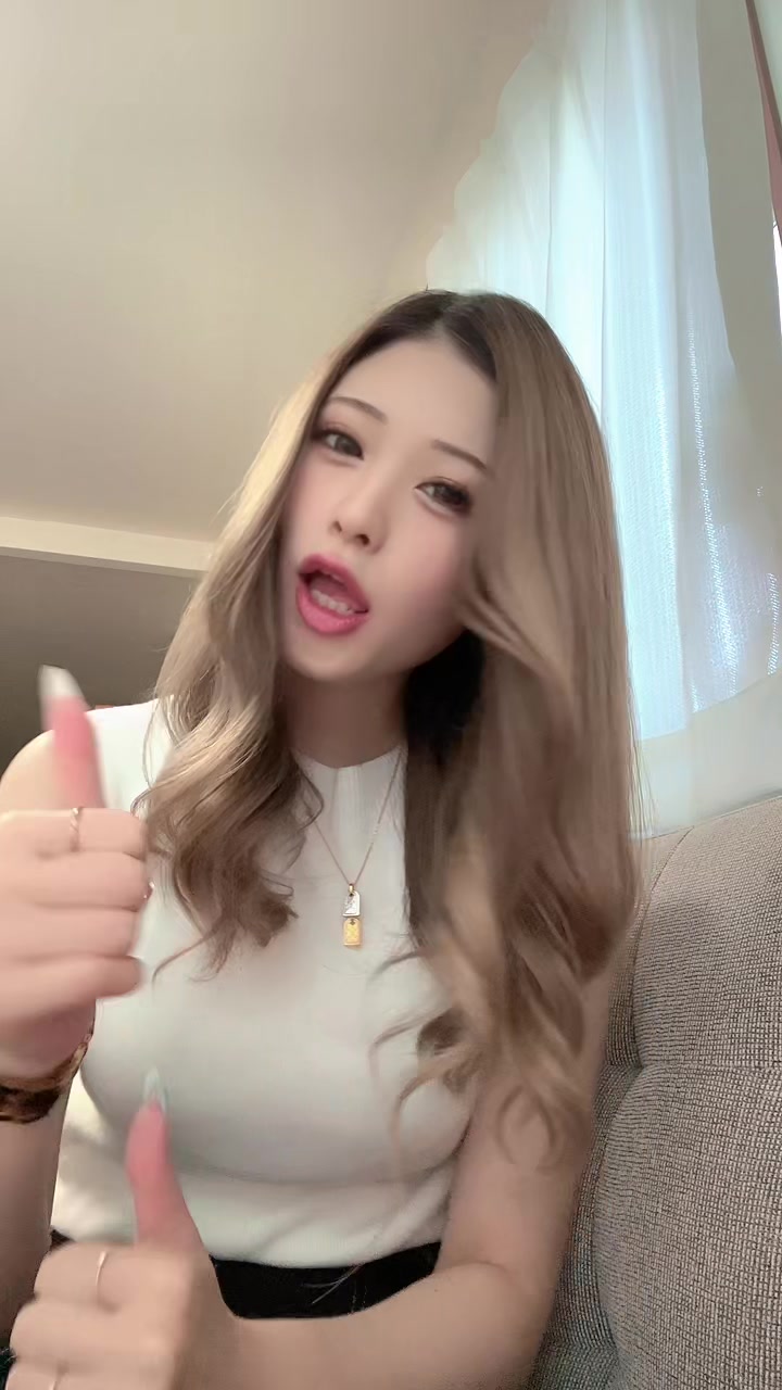 今日で夜6連勤終わる😮‍💨明日からまた昼間始まる🙄若いうちに働こう！頑張れ私！！笑#ベルメイク #いいね #おすすめ #キャバ嬢 #新潟