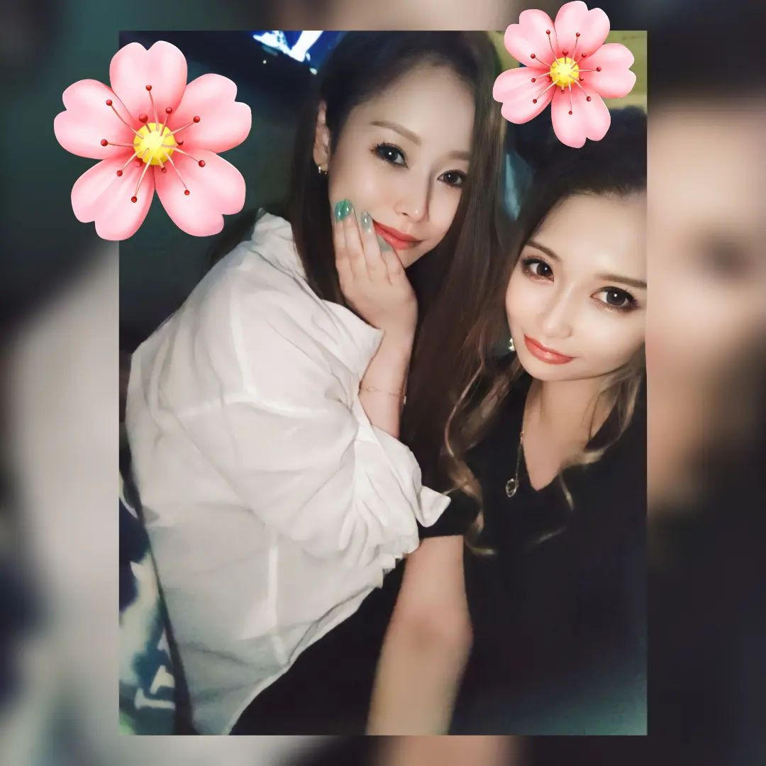 ⁡
⁡⁡
⁡こないだめちゃめちゃ美女と飲んだぁ〜❤⁡
⁡
美人なのに楽しいて素敵〜✨また会いたいなっ✨⁡⁡
今週も全部出勤頑張ろぉ〜🧚‍♀️⁡
⁡@hibiki.group
@letoile_sinseigroup ⁡
⁡⁡#レトワール#響グループ #水川潤#美松ビル5F#札幌 #すすきの #北海道 #ニュークラブ #ニュークラ嬢 #すすきのニュークラ #ラウンジ #ラウンジ嬢 #キャバクラ #キャバ嬢 #ホステス #夜職 #ナイトワーク #ポケパラ #インスタ指名 #求人 #お酒好きな人と繋がりたい #