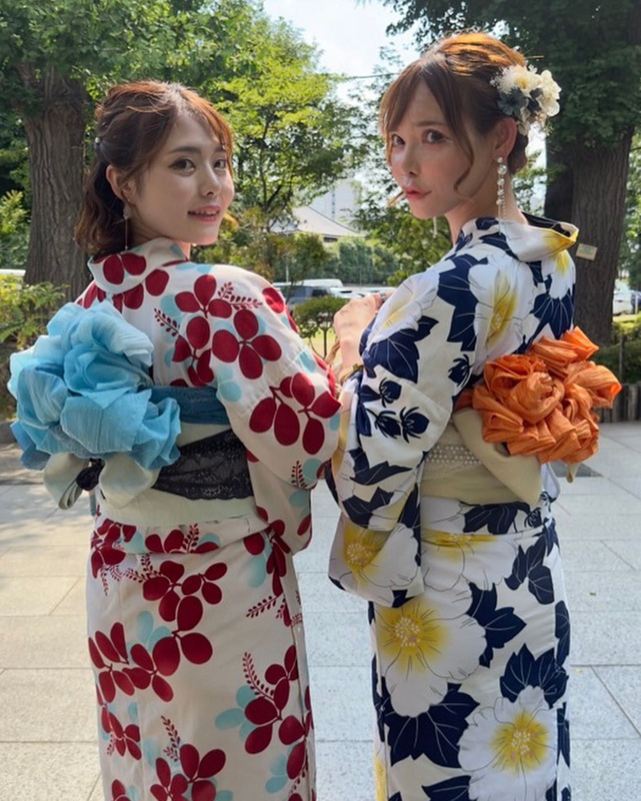 双子さんコーデ👧💞👧
.
.
.
.
.
.
.
.
.
.
.
#浴衣モデル 
#夏の思い出 
#浅草 
#浅草デート 
#浴衣デート 
#浴衣 
#浴衣女子 
#新宿キャバクラ 
#キャバクラ 
#アネラ 
#グラビア 
#gravure 
#日本的 
#性感 
#浴衣 
#新宿キャバ嬢 
#歌舞伎町 
#新宿 #六本木 
#中州