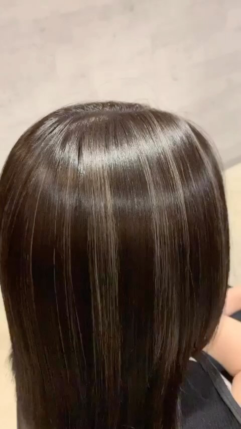 髪染めました🐻🤍
ツヤツヤうれしい♡