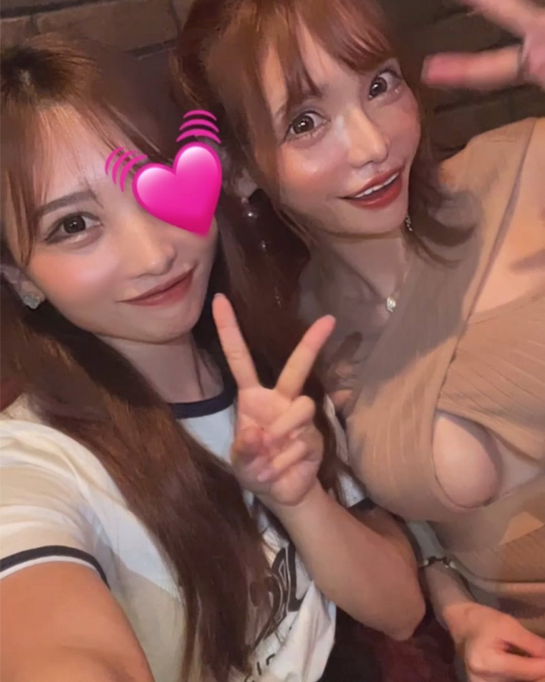 完全無敵のお姫様👸💞
@miu.tsubaki 
.
.
.
みうさんはエンジェルフェザーのときから
お客さま繋がりで知り合って
そこからずっとインスタみさせていただいてたんやけど、
美人茶屋に移籍されたあとも活躍されていてポスターはセンターやったし
お客様もみうさん応援隊📣みたいな方が多くて本当に素敵だなって思っているかたのひとりなんよね🥹🧡
.
.
.
是非いまはソロモンのアイドル様やから
一緒に会いにいきましょ〜☝️🎀✨
.
.
.
.
.
.
.
.
#キャバクラ 
#きゃば嬢 
#新宿キャバクラ