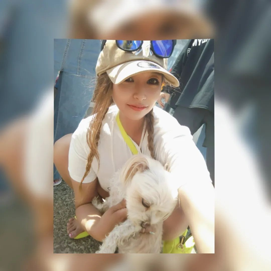 ⁡
⁡⁡
⁡お犬様に久しぶりに触れた🐶 ⁡
⁡おもちちゃん可愛かった❤⁡
⁡@hibiki.group ⁡
⁡@letoile_sinseigroup ⁡
#レトワール#響グループ #水川潤#美松ビル5F#札幌 #すすきの #北海道 #ニュークラブ #ニュークラ嬢 #すすきのニュークラ #ラウンジ #ラウンジ嬢 #キャバクラ #キャバ嬢 #ホステス #夜職 #ナイトワーク #ポケパラ #インスタ指名 #求人 #お酒好きな人と繋がりたい #キャバキャバ #きゃばきゃば#ダイエット#HIBIKI#HIBIKI