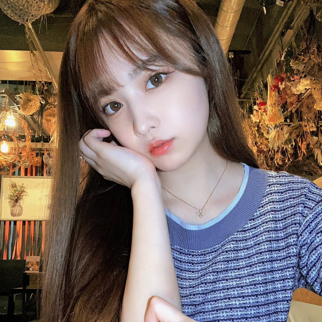 結構前の写真🎞
このお店かわいいよね💐
.
.
#北海道旅行 #北海道グルメ #札幌カフェ #札幌ランチ #札幌インスタ映え #すすきのキャバ嬢 #すすきのキャバクラ #可愛い女の子 #ストレートヘア #美髪ケア #サロンモデル