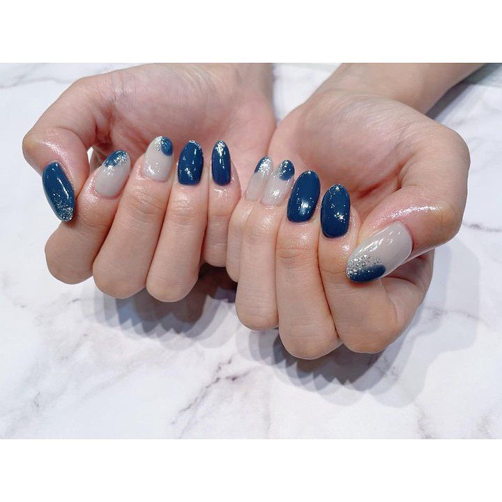 ヒエちゃんネイル💅🏻
スングァンが好きなネイビーにしてもらった💙