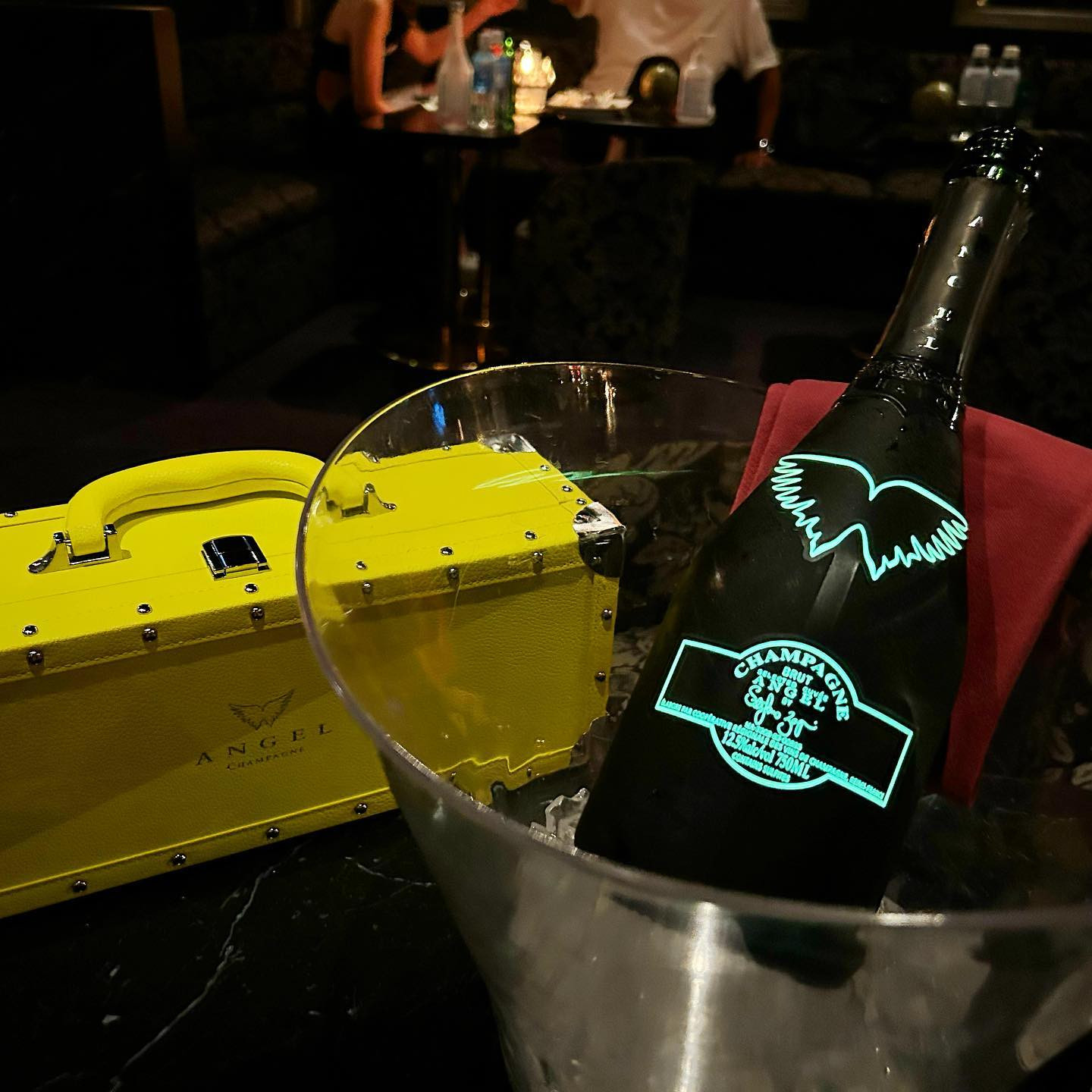 7月もありがとうございました❤️
7月は浴衣イベントがあったり
あっという間だったなぁ、、、
8月も頑張ろう😤✨

エンジェルコンプリートまで
あとちょっと！！

#エンジェル #エンジェルシャンパン #シャンパン #志木 #志木市 #志木駅 #志木駅南口 #キャバクラ #キャバ #キャバ嬢 #夜職 #夜職の人と繋がりたい