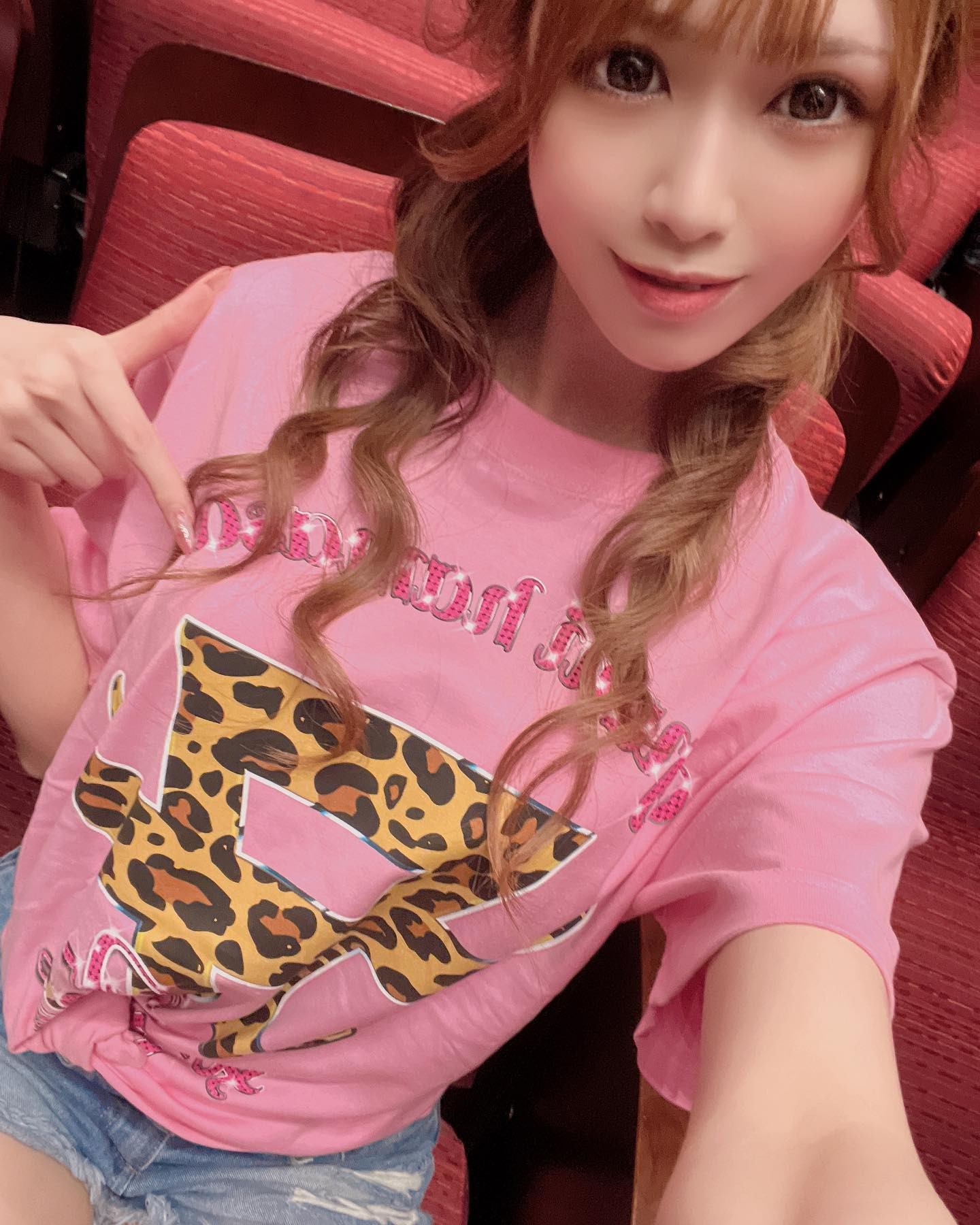 .

あゆのライブ
参戦してきます！！❤️‍🔥

.