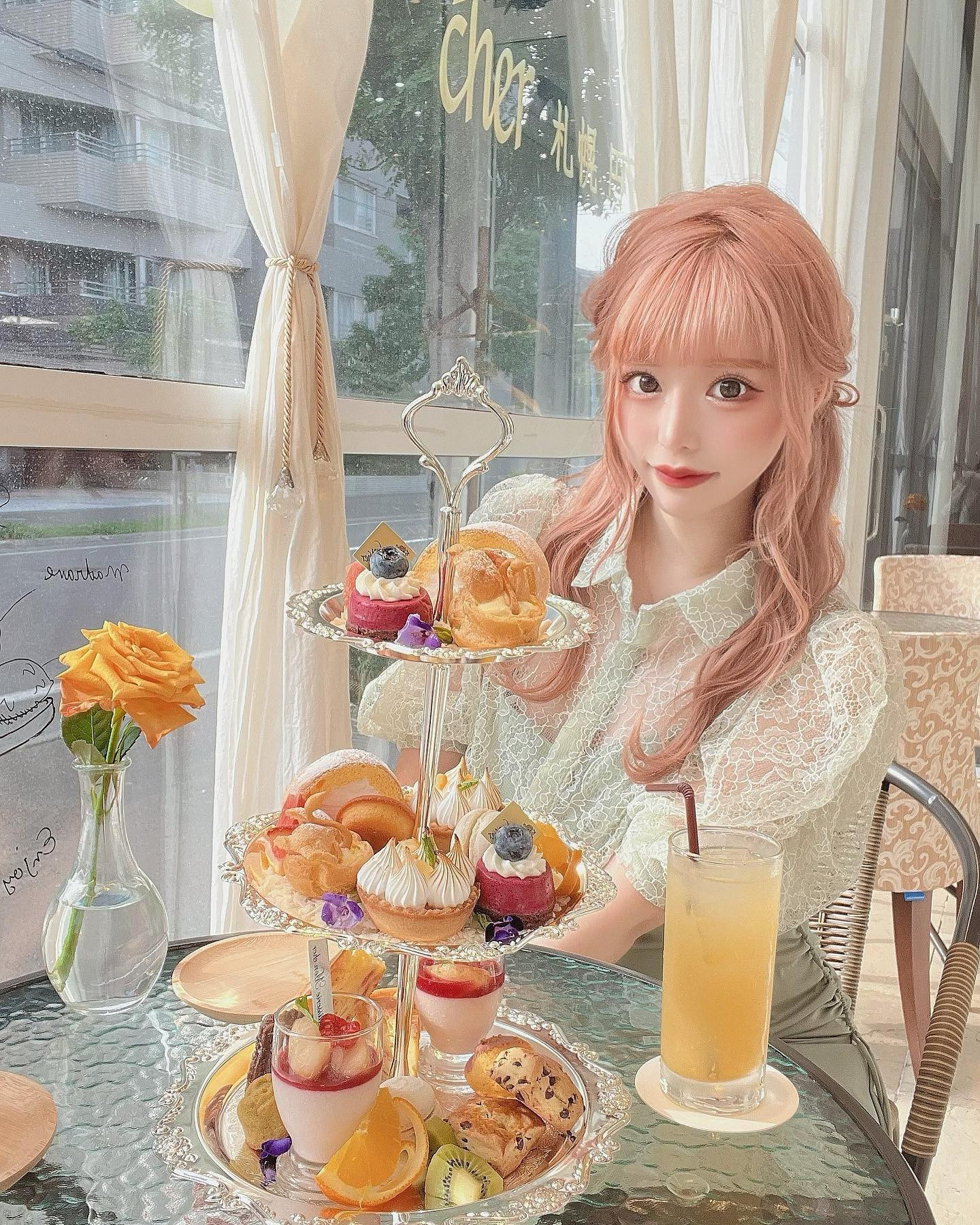 ふつかよいすぎて目がしんでた😵‍💫笑
甘いものよりしょっぱいものがすき！♡

#すすきの #すすきのグルメ #ニュークラブ #ニュークラ #キャバ嬢 #ホステス #札幌 #歌舞伎町 #ポケパラ #ナイツ #ギャル #かわいい #あざとい系女子 #札幌#観光 #シティーグループ #すすきのキャバ嬢 #プレミア#クラブプレミア#followme#instagood #instalike #premier #一ノ瀬愛梨 #ぷにぷにあいり