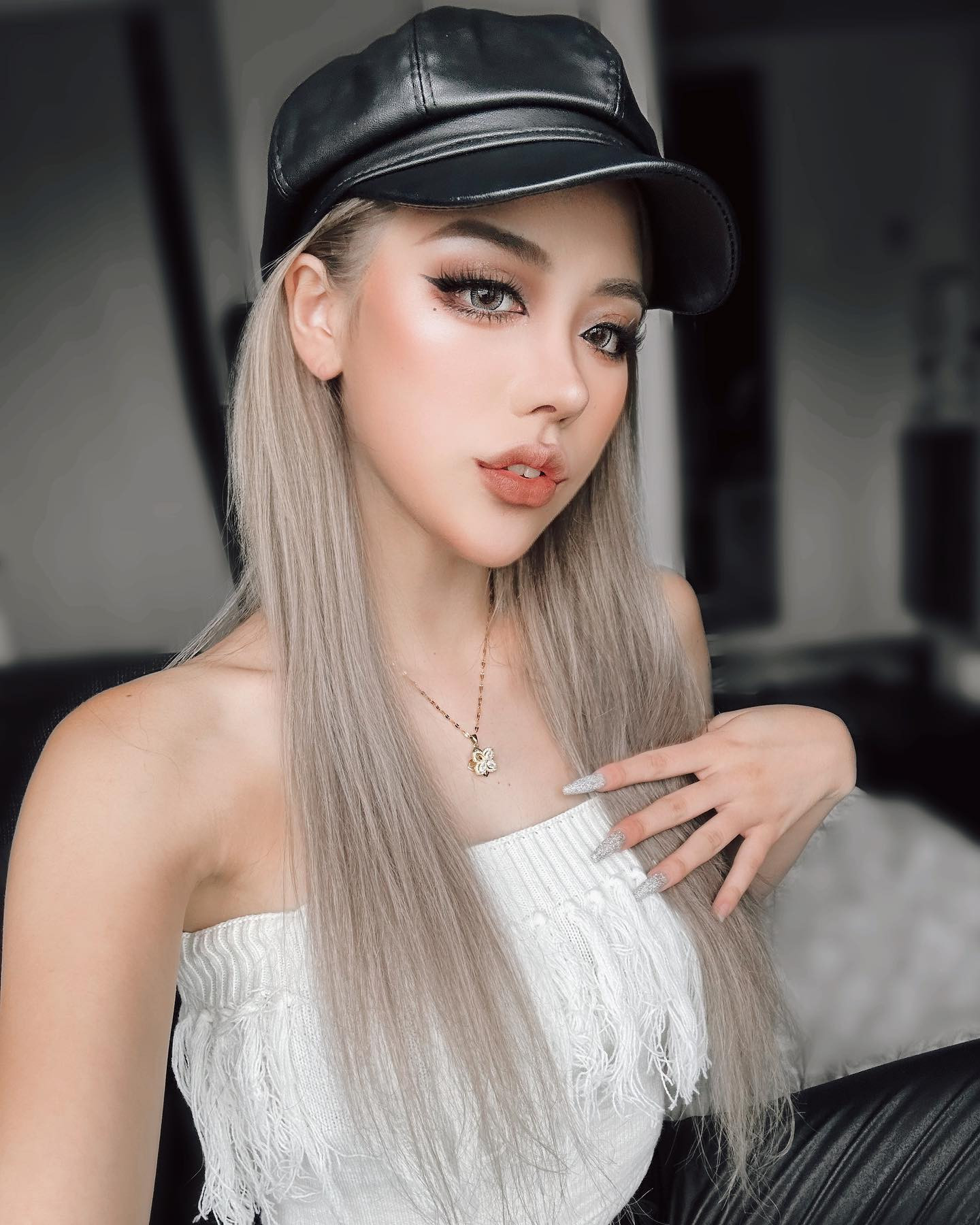 ・
峰 寿リ亜 ｰ 𝐉𝐮𝐥𝐢𝐚 𝐌𝐢𝐧𝐞🌹
・
𝗢𝗿𝗮𝗻𝗴𝗲 𝗧𝗲𝗿𝗿𝗮𝗰𝗲 - オレンジテラス🍊🧡
@orangeterrace.tokyo 
・
AREA: 歌舞伎町／新宿
TEL: 03-6233-8201
MAP: 〒160-0021 
  東京都新宿区歌舞伎町1-2-5
  東陽ビル B1F
TIME: 20:00〜LAST
・
 #キャバ嬢  #キャバクラ  #新宿  #歌舞伎町  #ホステス  #ギャル  #じゅりあ  #オレンジテラス  #六本木  #銀座  #クラブ  #渋谷  #ホスト