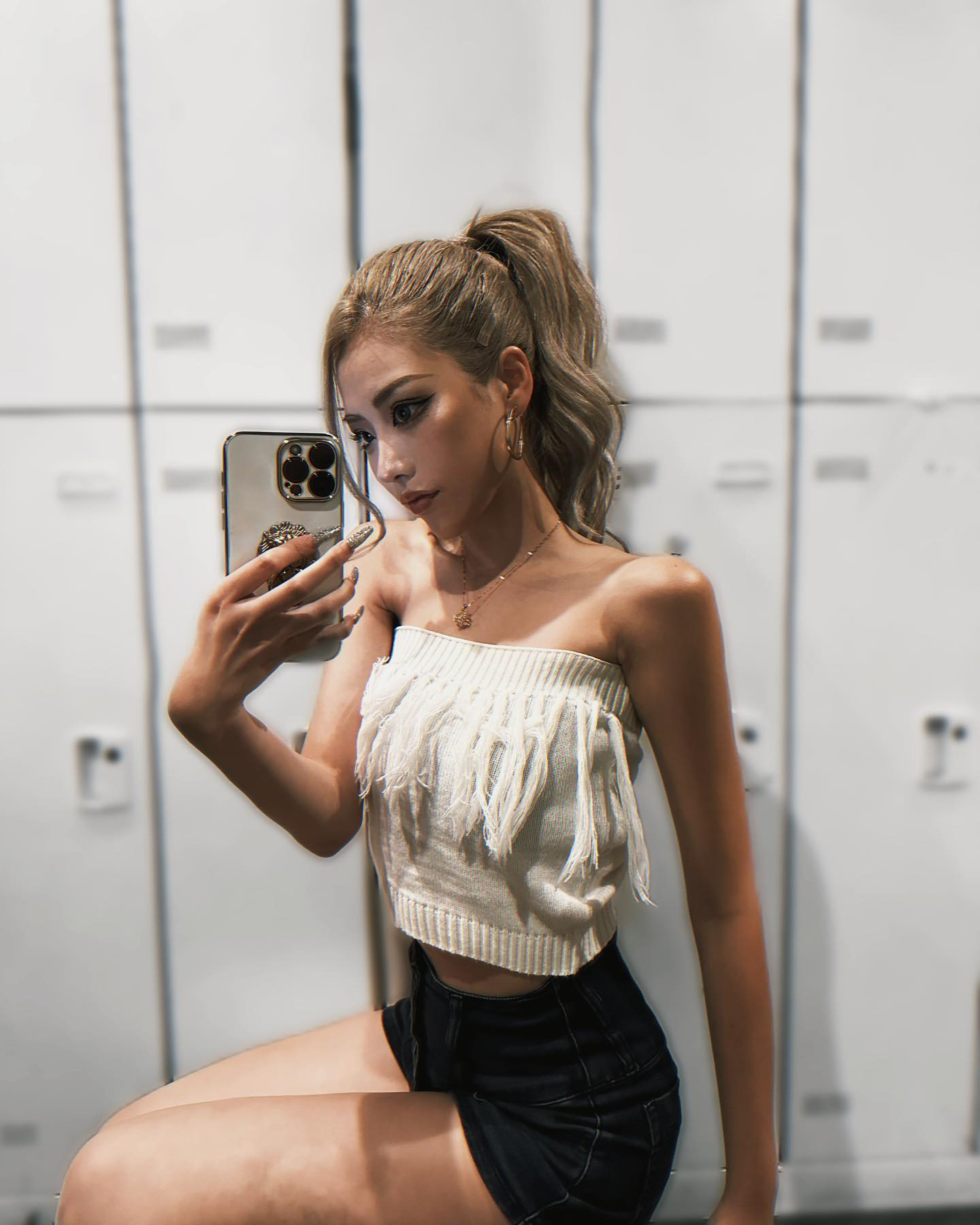 ・
峰 寿リ亜 ｰ 𝐉𝐮𝐥𝐢𝐚 𝐌𝐢𝐧𝐞🌹
・
𝗢𝗿𝗮𝗻𝗴𝗲 𝗧𝗲𝗿𝗿𝗮𝗰𝗲 - オレンジテラス🍊🧡
@orangeterrace.tokyo 
・
AREA: 歌舞伎町／新宿
TEL: 03-6233-8201
MAP: 〒160-0021 
  東京都新宿区歌舞伎町1-2-5
  東陽ビル B1F
TIME: 20:00〜LAST
・
 #キャバ嬢  #キャバクラ  #新宿  #歌舞伎町  #ホステス  #ギャル  #じゅりあ  #オレンジテラス  #六本木  #銀座  #クラブ  #渋谷  #ホスト