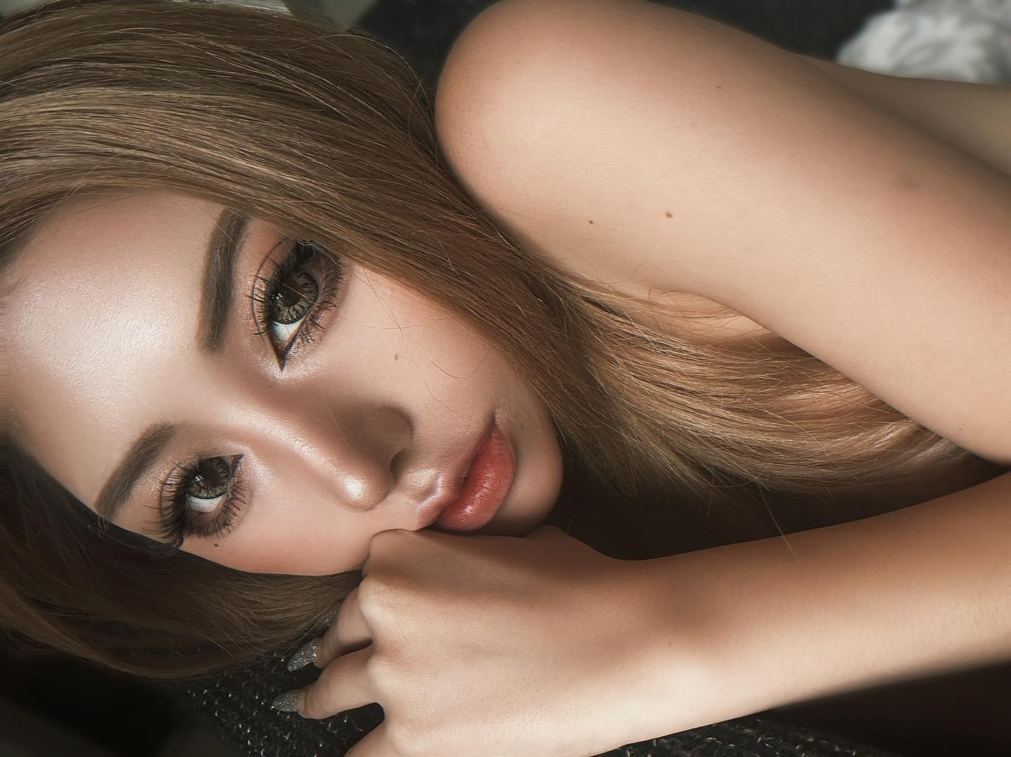 ・
峰 寿リ亜 ｰ 𝐉𝐮𝐥𝐢𝐚 𝐌𝐢𝐧𝐞🌹
・
𝗢𝗿𝗮𝗻𝗴𝗲 𝗧𝗲𝗿𝗿𝗮𝗰𝗲 - オレンジテラス🍊🧡
@orangeterrace.tokyo 
・
AREA: 歌舞伎町／新宿
TEL: 03-6233-8201
MAP: 〒160-0021 
  東京都新宿区歌舞伎町1-2-5
  東陽ビル B1F
TIME: 20:00〜LAST
・
 #キャバ嬢  #キャバクラ  #新宿  #歌舞伎町  #ホステス  #ギャル  #じゅりあ  #オレンジテラス  #六本木  #銀座  #クラブ  #渋谷  #ホスト