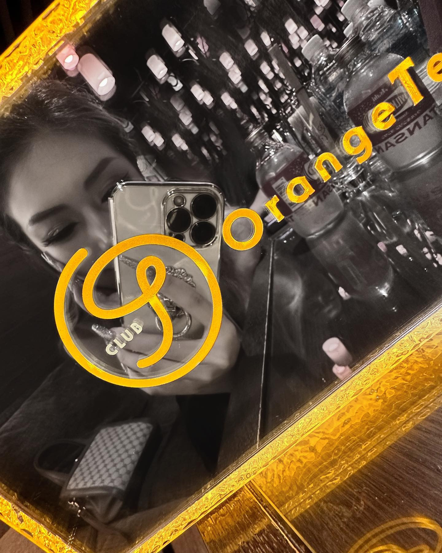 ・
峰 寿リ亜 ｰ 𝐉𝐮𝐥𝐢𝐚 𝐌𝐢𝐧𝐞🌹
・
𝗢𝗿𝗮𝗻𝗴𝗲 𝗧𝗲𝗿𝗿𝗮𝗰𝗲 - オレンジテラス🍊🧡
@orangeterrace.tokyo 
・
AREA: 歌舞伎町／新宿
TEL: 03-6233-8201
MAP: 〒160-0021 
  東京都新宿区歌舞伎町1-2-5
  東陽ビル B1F
TIME: 20:00〜LAST
・
 #キャバ嬢  #キャバクラ  #新宿  #歌舞伎町  #ホステス  #ギャル  #じゅりあ  #オレンジテラス  #六本木  #銀座  #クラブ  #渋谷  #ホスト