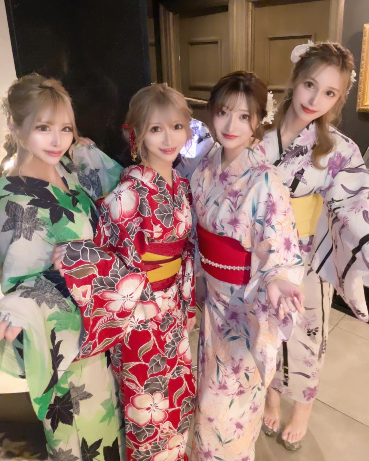 .
かわいこちゃん達と🤍