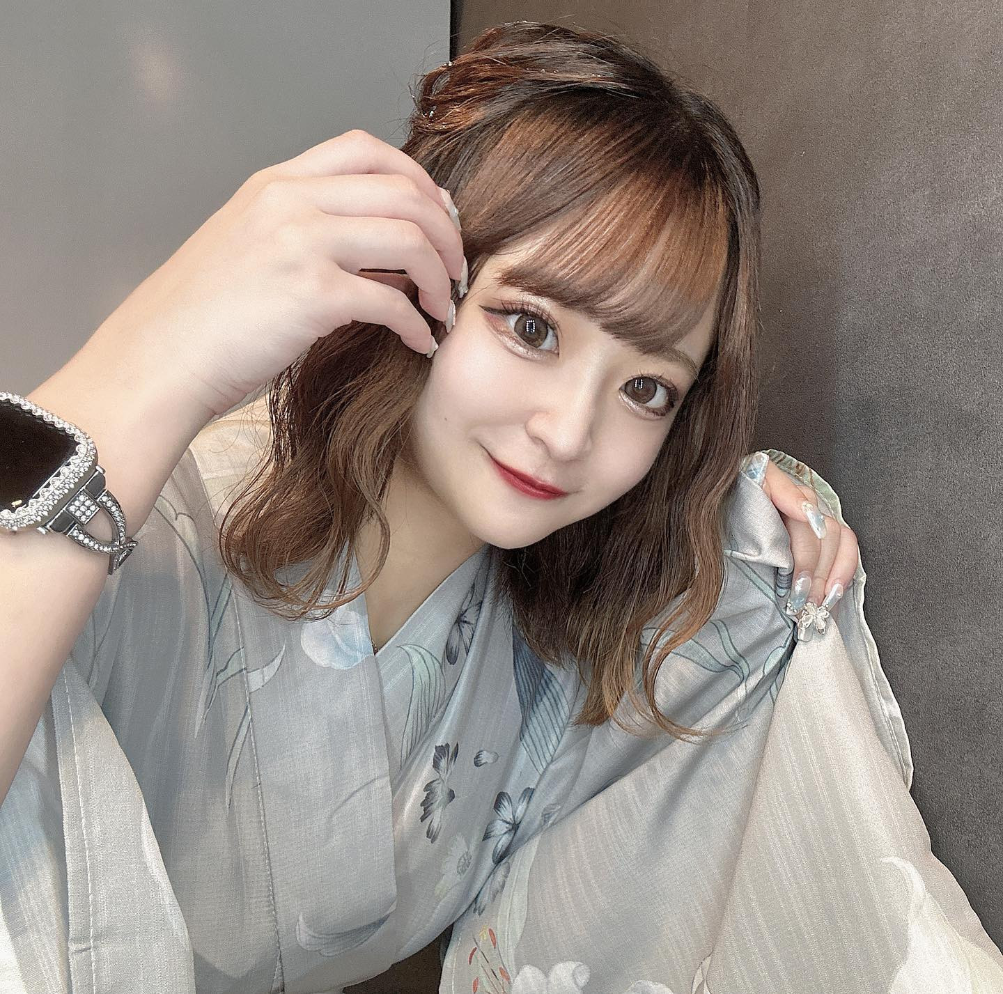 浴衣着ました
見た目は小動物中身ツンデレ猫て
よく言われます最近そういえば

.

#vibi #ビビ #すすきの #札幌 #ニュークラ #キャバ嬢 #キャバクラ #コンカフェ #ラウンジ #バー #歌舞伎町 #ミナミ #名古屋 #錦 #ffl #lfl #いいね返し #博多 #北新地 #東京 #六本木 #銀座 #キャバドレス #ヘアメイク #キャバキャバ #ナイツ #ポケパラ #夏 #浴衣