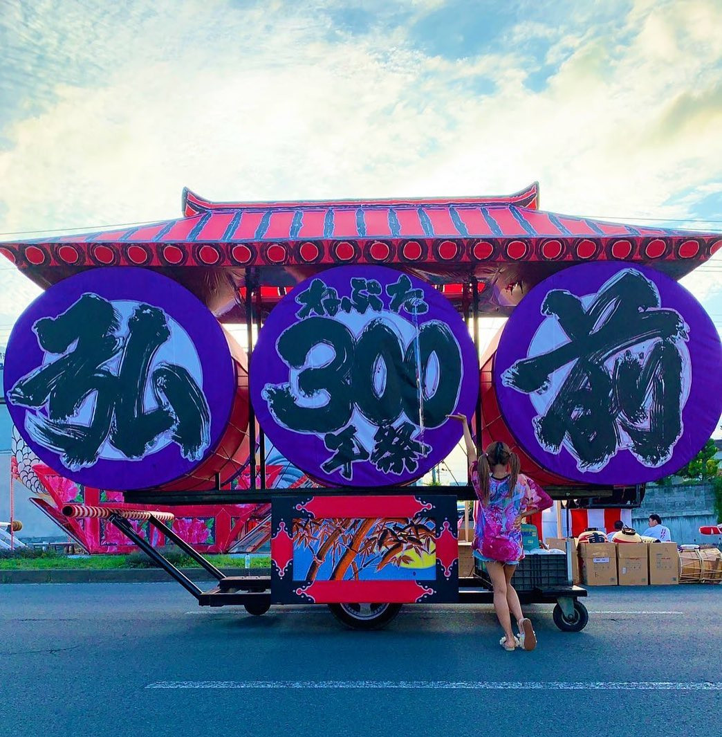 弘前ねぷたまつり💜
300周年おめでとうございます❤️‍🔥
これは昨年ので今年は301周年💝

去年の良いお写真載せられて
なかったので今年改めて
想い出として載せておきます✨
この写真がとっても
お気に入りなんだあ🥰
カッコ良いよね！😆✨

今年の写真も、、💓

弘前ねぷたはねぷたが美しくて
綺麗で好き🌸🫧
ねぶたを主に発信してますが
私の地元は弘前市🌸
なので子どもの頃から
ねぷた参加してたよん🥰💓

ねぷたと共に大人になりました🌈✨
青森から電車で約50分、
初日がねぶたより1日早い
8月1日なので