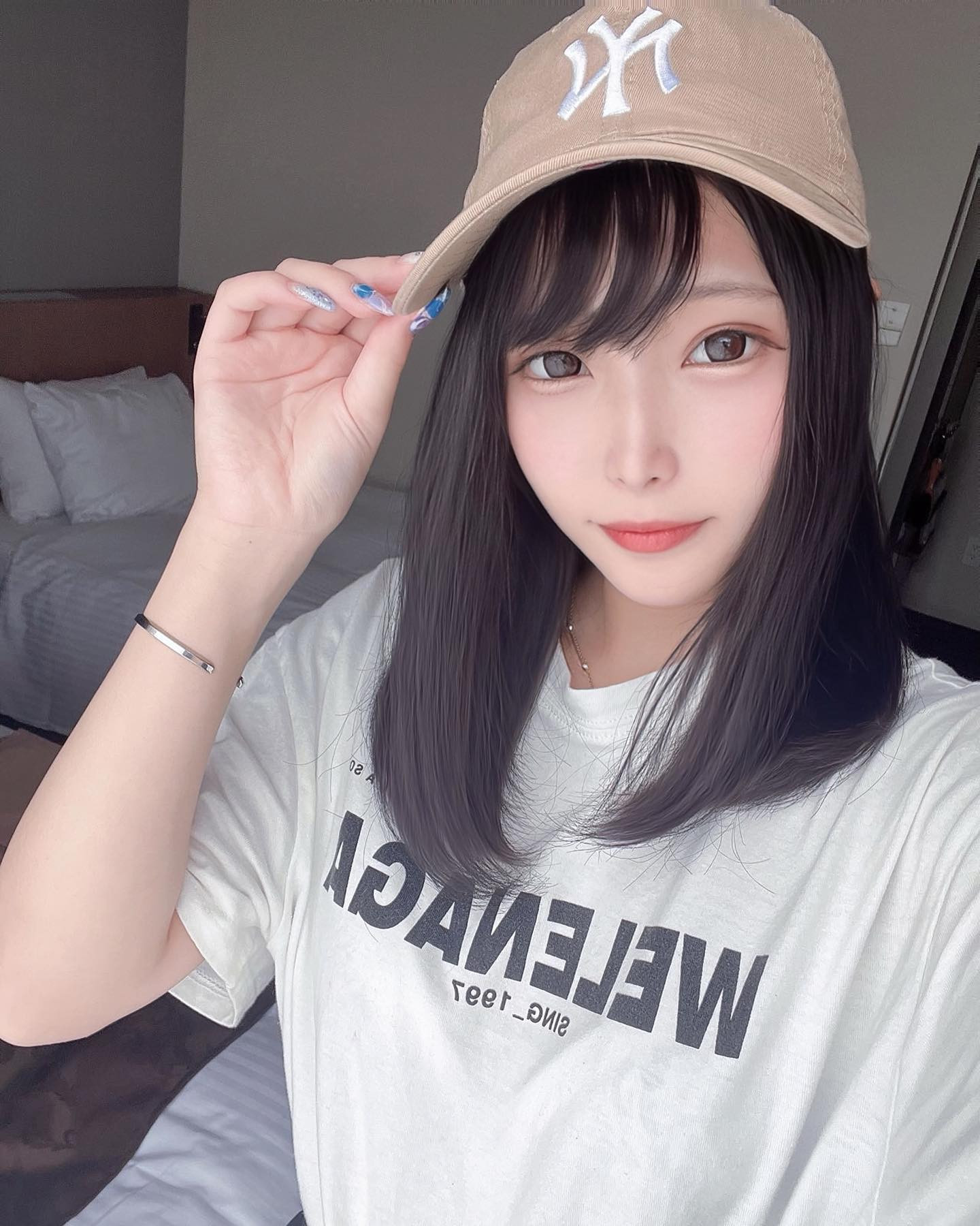 帽子似合わない👒
ほんじつしゅっきん☁️

南4条西3丁目第一Gビル3F 
Club MOULIN ROUGE-ムーラン・ルージュ-

☁️星乃　そら☁️

#ムーランルージュ #響グループ #星乃そら#札幌 #すすきの #北海道 #ニュークラブ #ニュークラ嬢 #すすきのニュークラ #ラウンジ #ラウンジ嬢 #キャバクラ #キャバ嬢 #ホステス #夜職 #ナイトワーク#ポケパラ#インスタ指名#彼氏募集中#求人#お酒好きな人と繋がりたい#きゃばきゃば#キャバキャバ#求人 #自撮り #かわいい#可愛い#美人