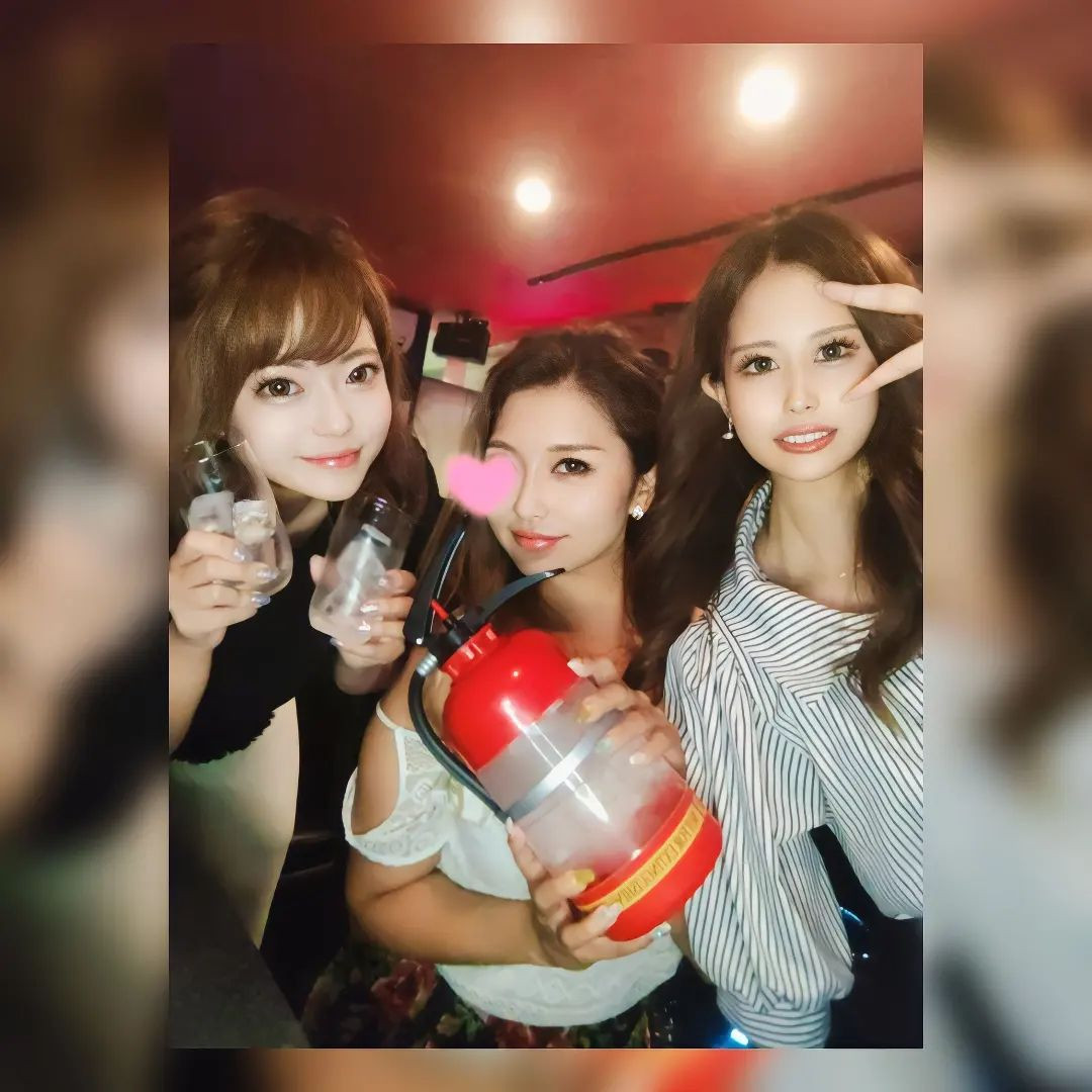 ⁡
⁡⁡
レモンサワー消化器やばいの巻🥺⁡⁡
⁡
⁡@letoile_sinseigroup ⁡⁡
⁡@hibiki.group
⁡#レトワール#響グループ #水川潤#美松ビル5F#札幌 #すすきの #北海道 #ニュークラブ #ニュークラ嬢 #すすきのニュークラ #ラウンジ #ラウンジ嬢 #キャバクラ #キャバ嬢 #ホステス #夜職 #ナイトワーク #ポケパラ #インスタ指名 #求人 #お酒好きな人と繋がりたい #キャバキャバ #きゃばきゃば#ダイエット#HIBIKI#HIBIKIグループ