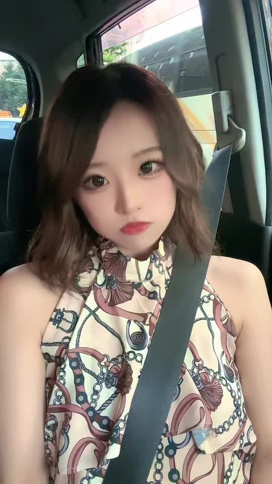 中指立てるのやだからベー👅 . #ベルメイク #ベルベ #シティグループ #札幌 #すすきの #ススキノ #キャバクラ #キャバ嬢 #キャバクラ嬢 #ニュークラ #ニュークラ嬢 #キャバ #ラウンジ #ラウンジ嬢 #ガールズバー #ホステス #すすきのキャバクラ #すすきのキャバ嬢 #グルメ #札幌旅行 #美人 #美女 ##可愛い女の子 #銀座 #六本木 #北新地 #錦 #中州 #いいね返し