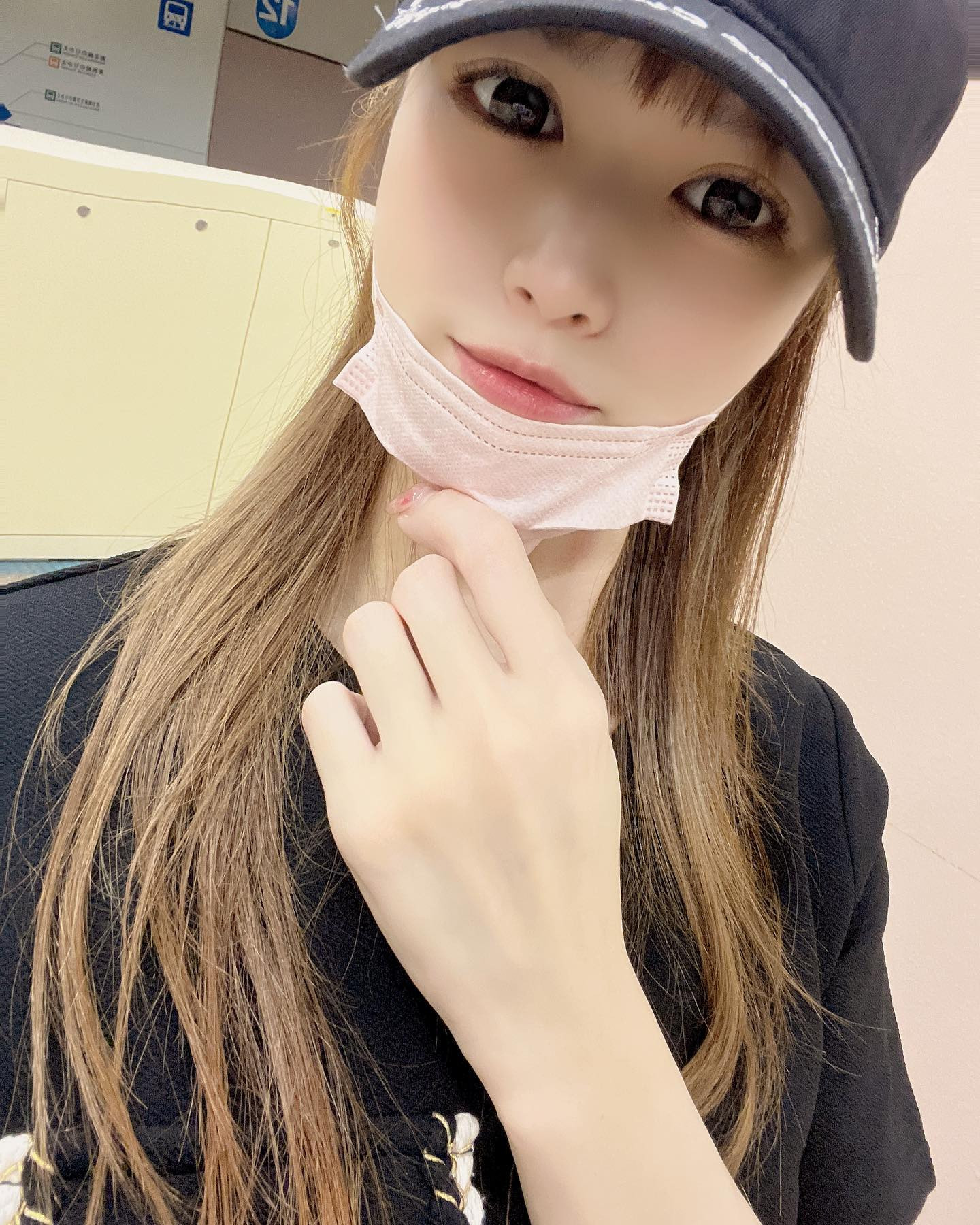 .

小顔矯正と猫背矯正してきた🐈

.