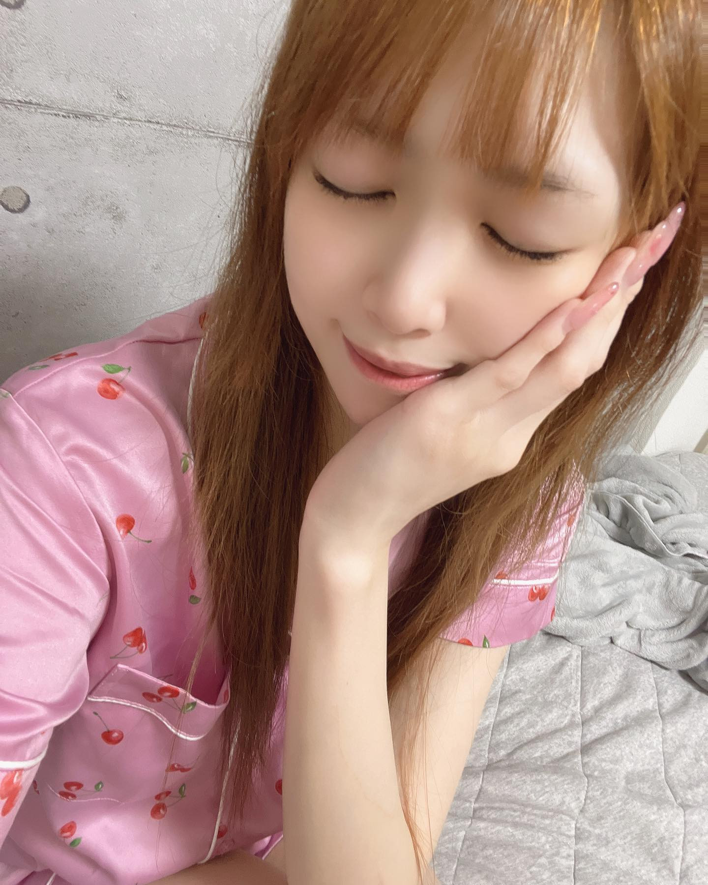 .

新しいパジャマでお休みなさい🥰

.