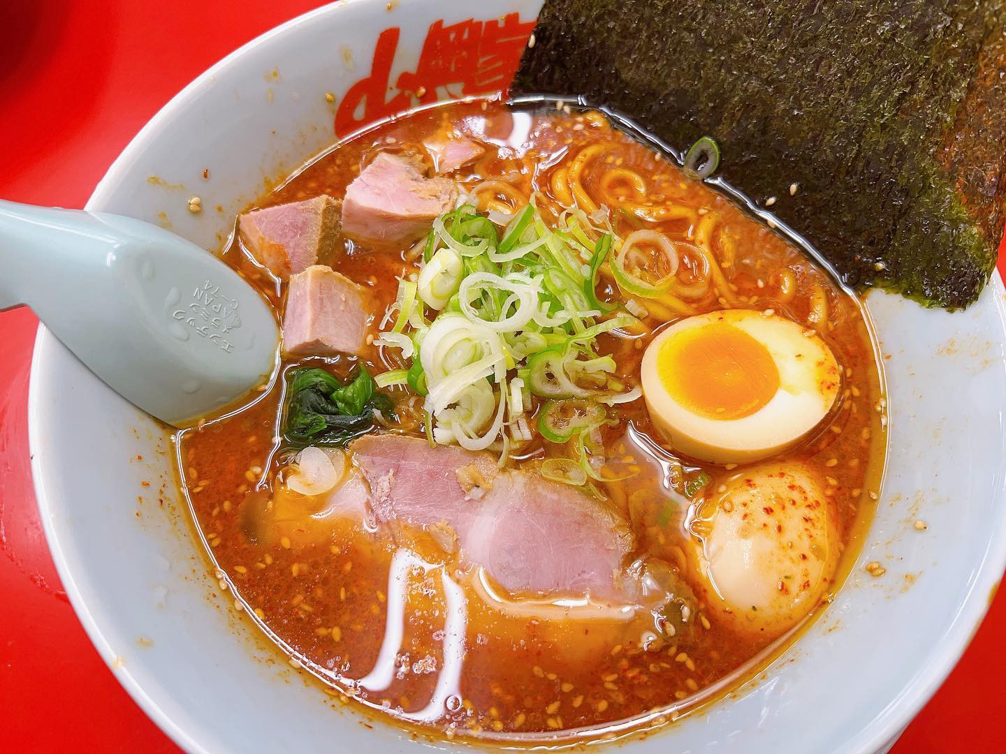 .

明日も休みだからできるニンニクマシマシ

.